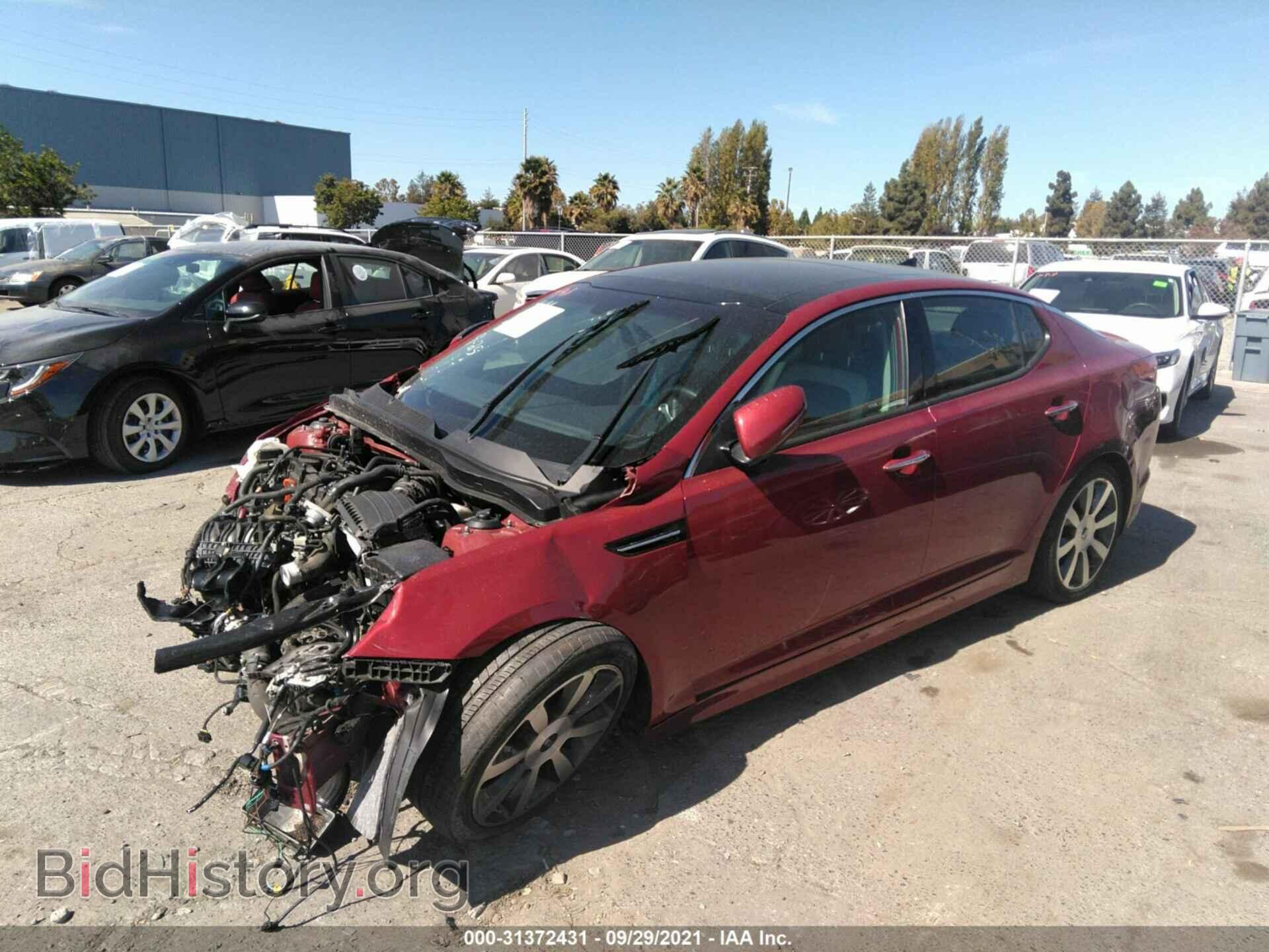 2011 KIA OPTIMA - VIN: KNAGR4A65B5132219 - Фото 2