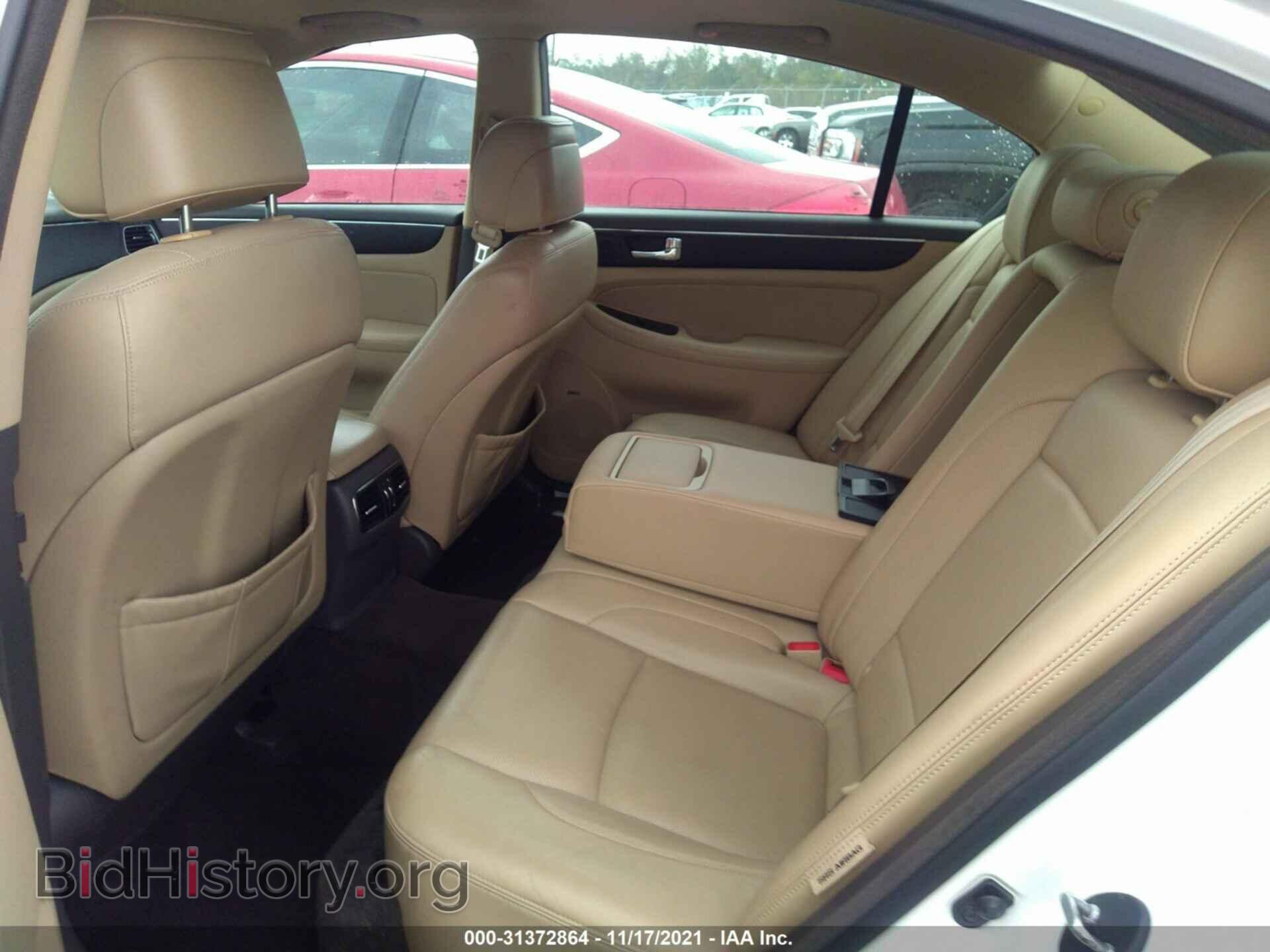 2011 HYUNDAI GENESIS - VIN: KMHGC4DF1BU128041 - Фото 8