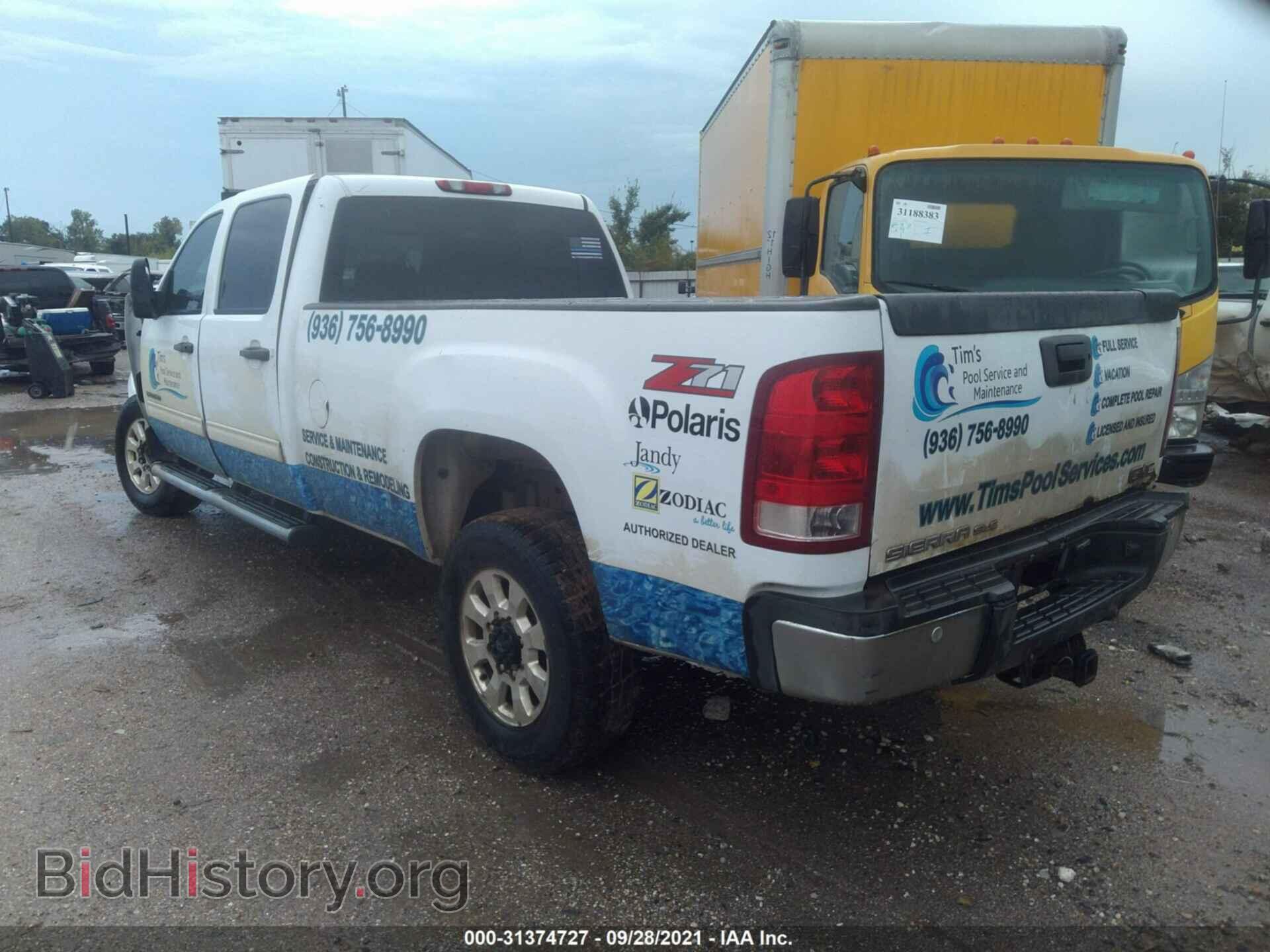 2011 GMC SIERRA 3500HD - VIN: 1GT413C83BF135801 - Фото 3