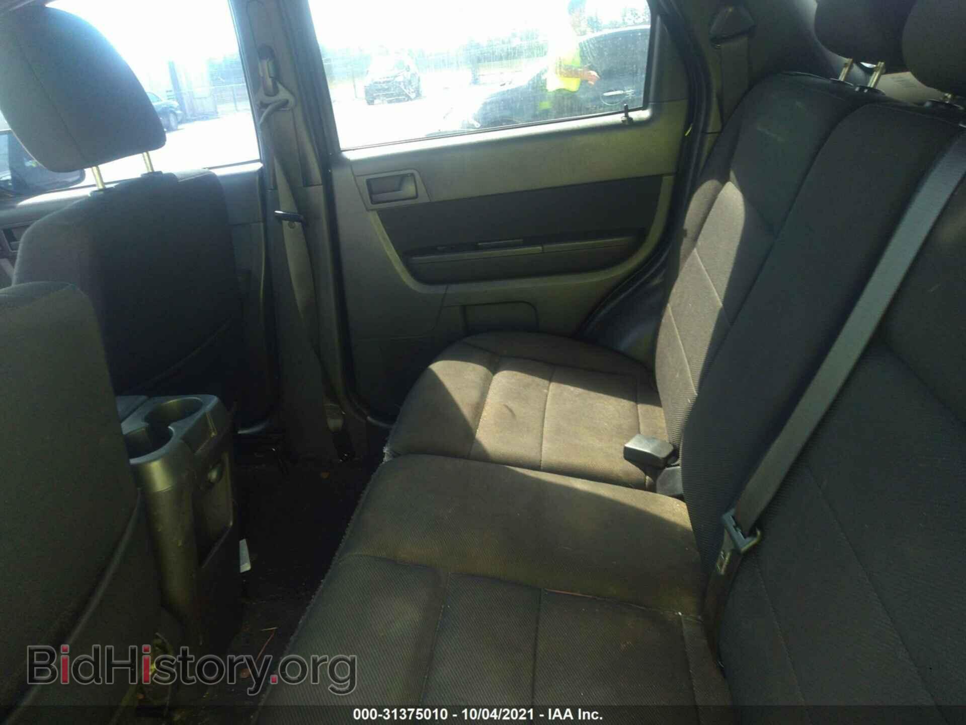 2009 FORD ESCAPE - VIN: 1FMCU03739KB11035 - Фото 8