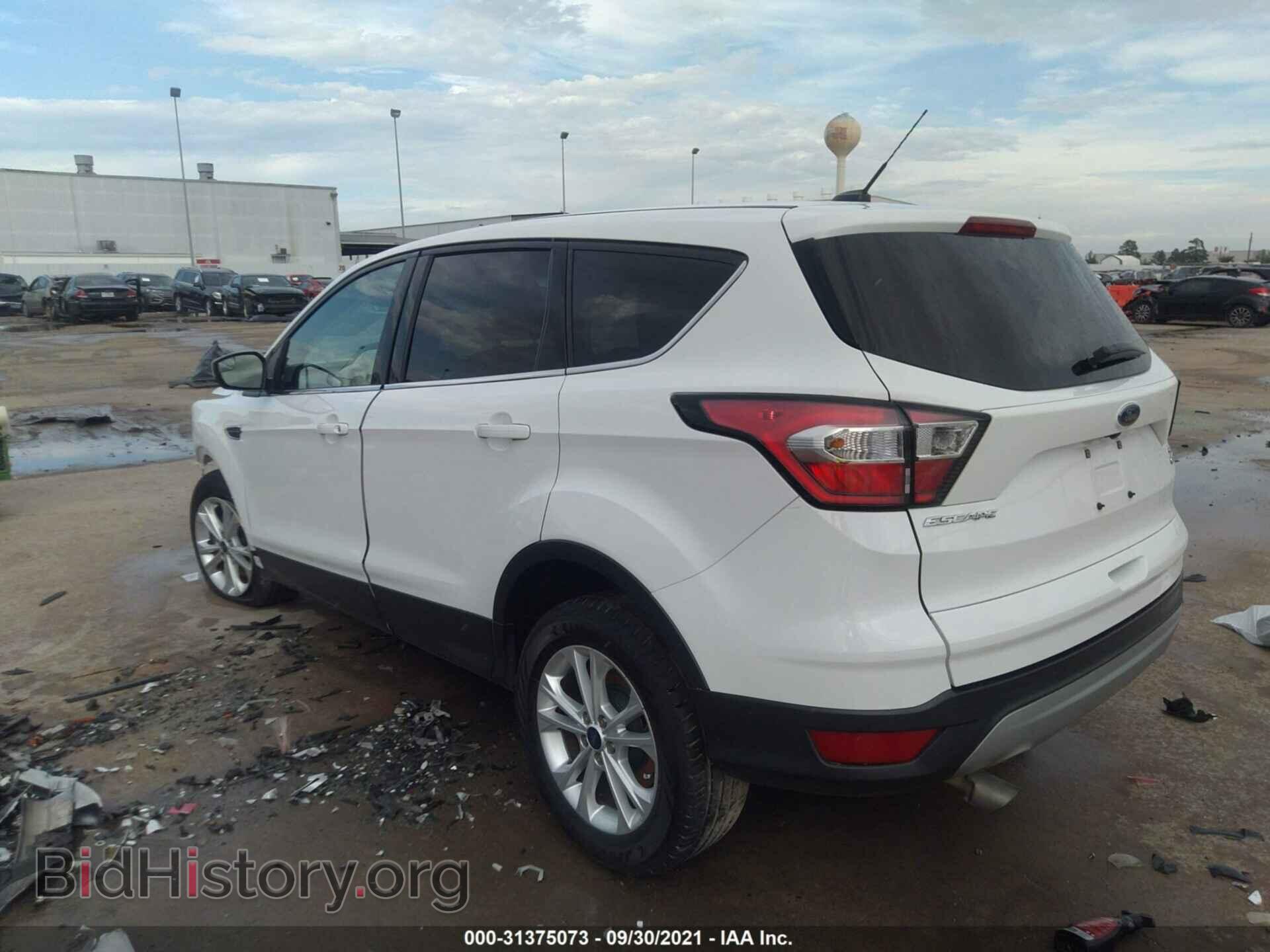 2017 FORD ESCAPE - VIN: 1FMCU9GD0HUE24440 - Фото 3