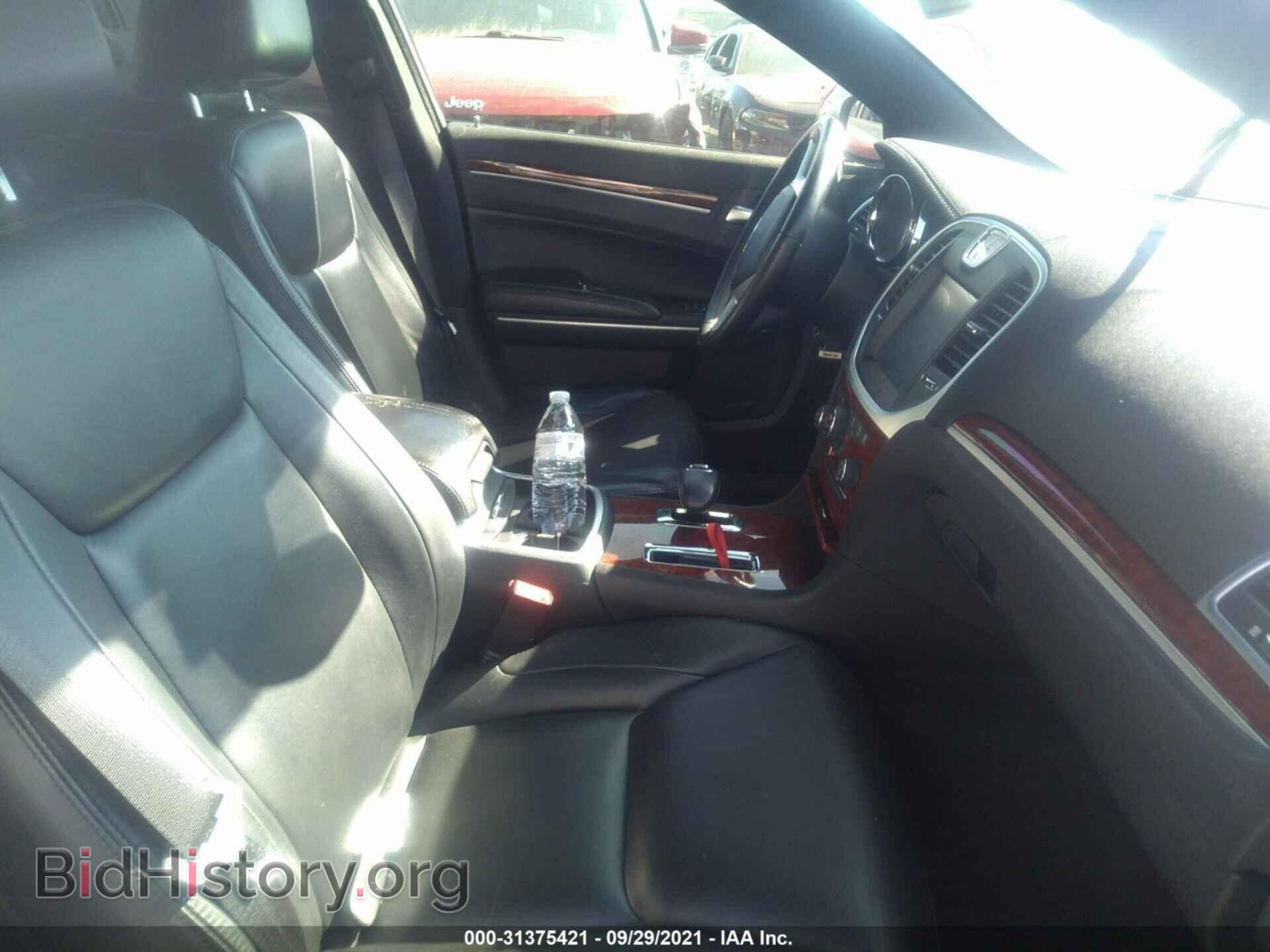 2013 CHRYSLER 300 - VIN: 2C3CCAAG0DH551234 - Фото 5