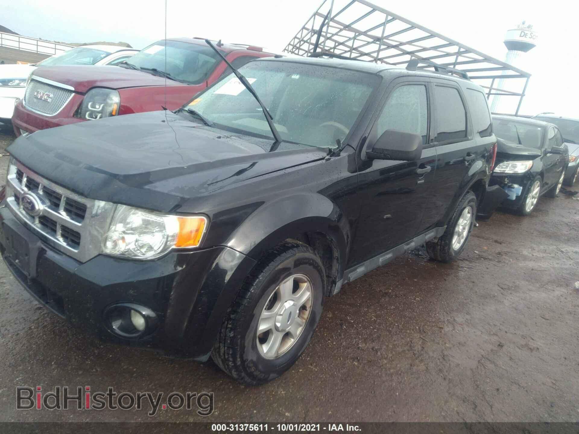 2011 FORD ESCAPE - VIN: 1FMCU9D79BKA21719 - Фото 2