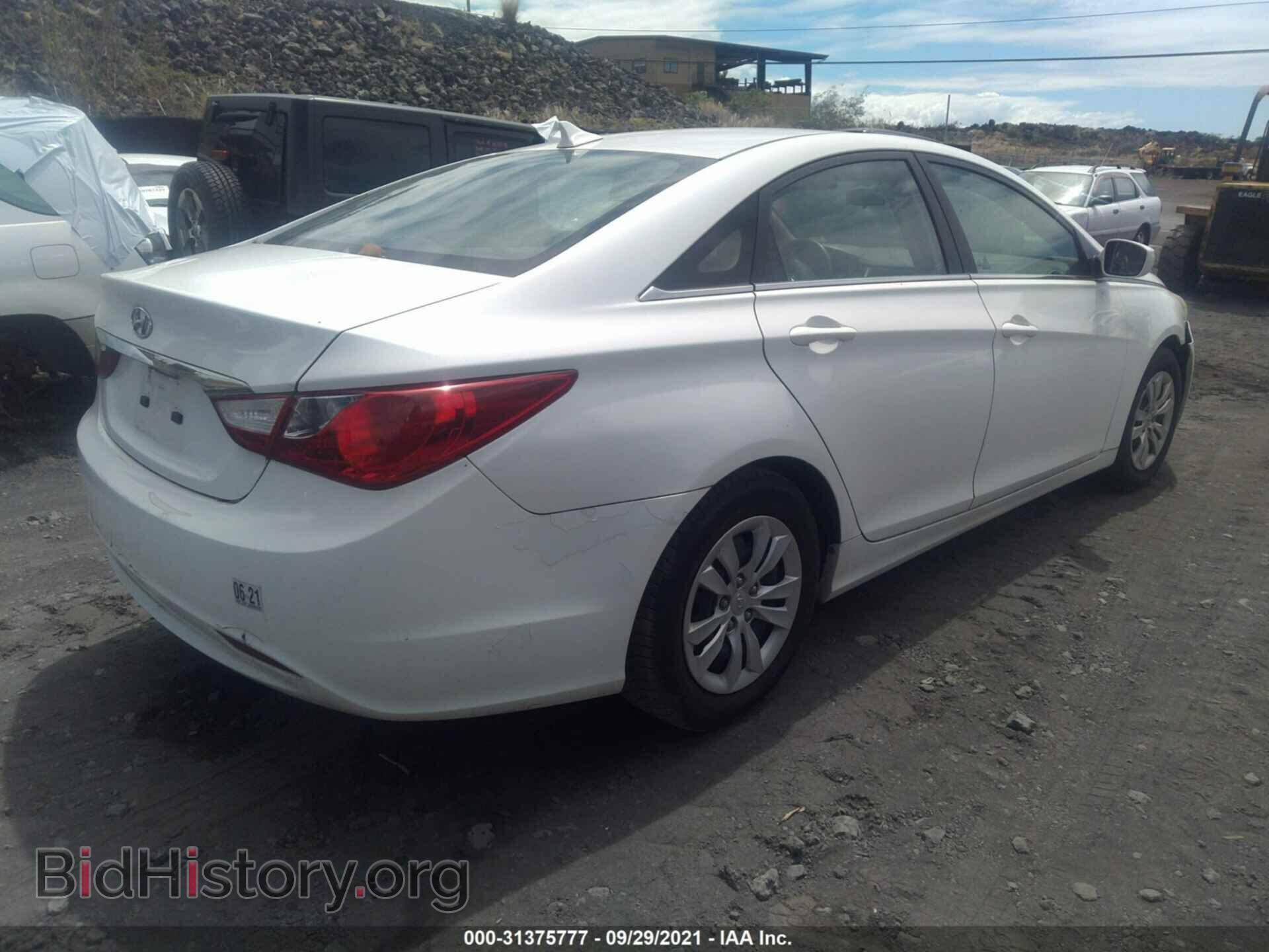 2011 HYUNDAI SONATA - VIN: 5NPEB4AC8BH183251 - Photo 4