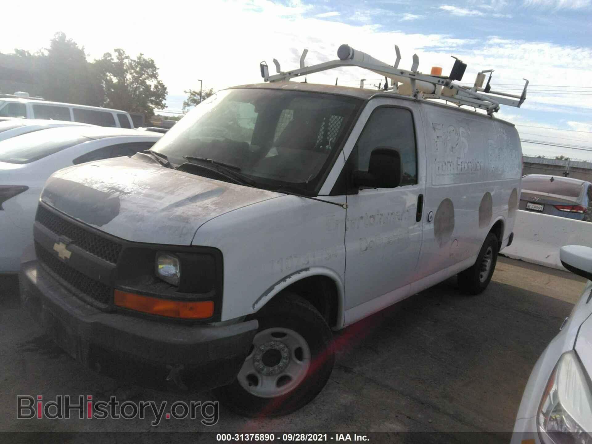 2007 CHEVROLET EXPRESS CARGO VAN - VIN: 1GCGG25V971224947 - Фото 2