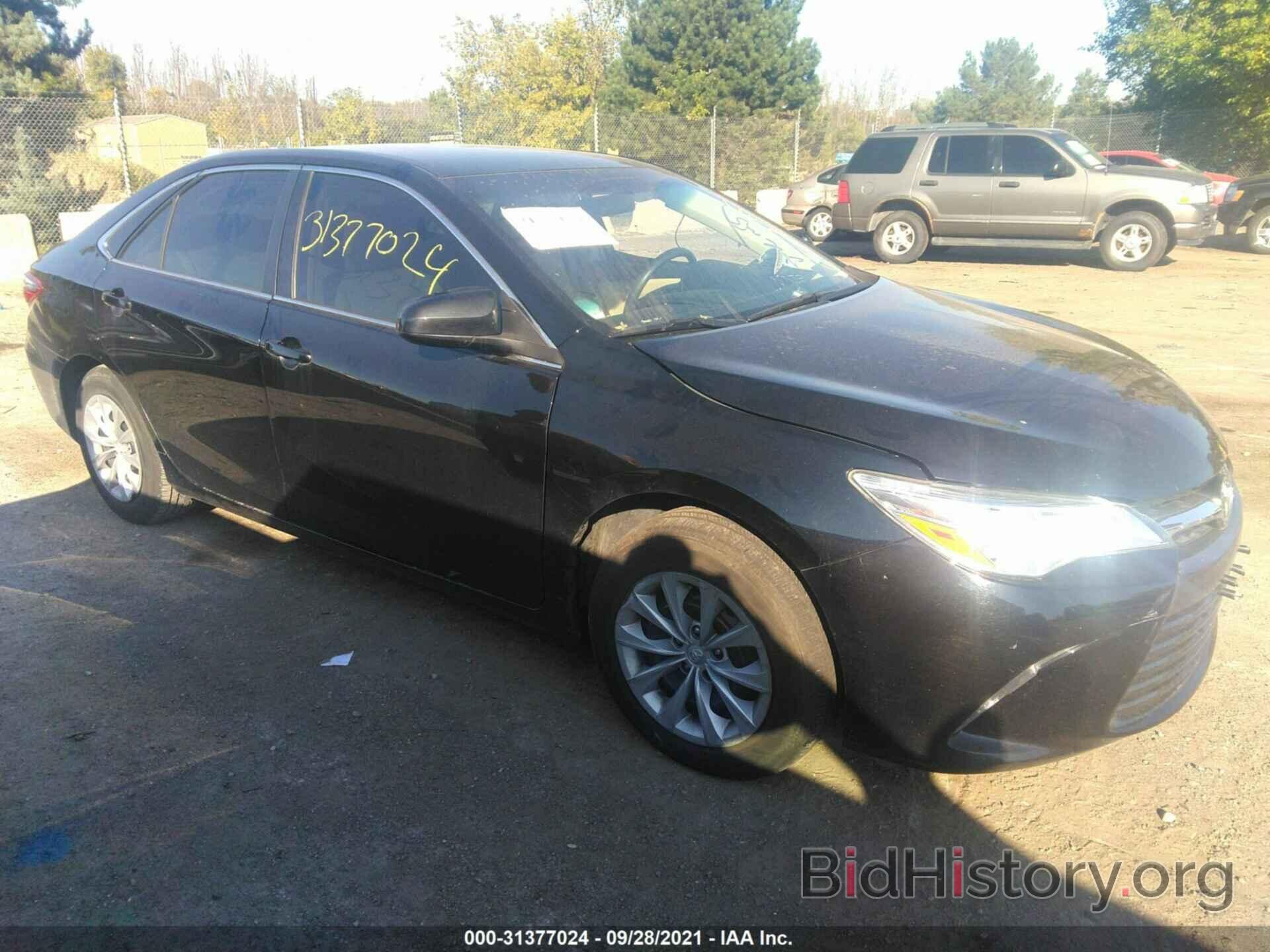 Photo 4T4BF1FK0FR510180 - TOYOTA CAMRY 2015