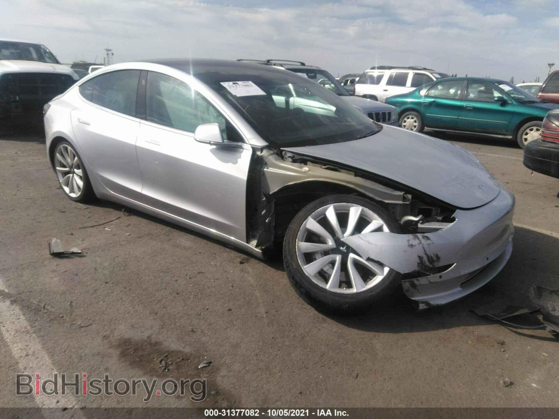 Фотография 5YJ3E1EA5JF098421 - TESLA MODEL 3 2018