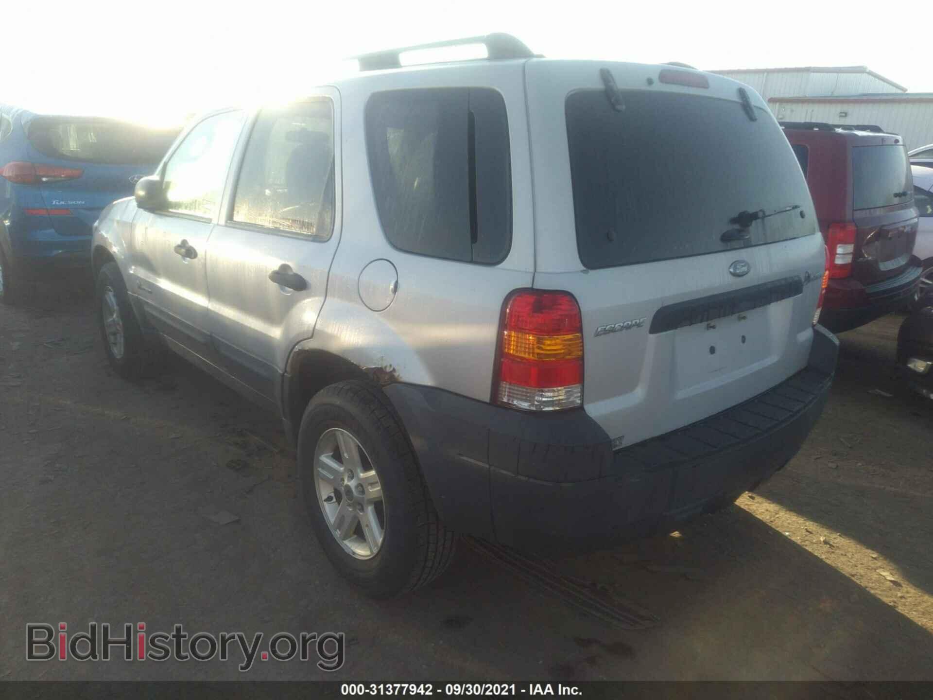 2007 FORD ESCAPE - VIN: 1FMCU49H57KB86825 - Фото 3