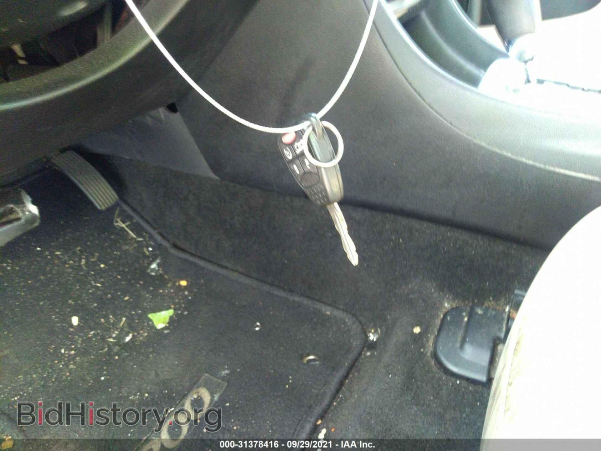 2012 CHRYSLER 200 - VIN: 1C3CCBCG3CN253950 - Фото 11