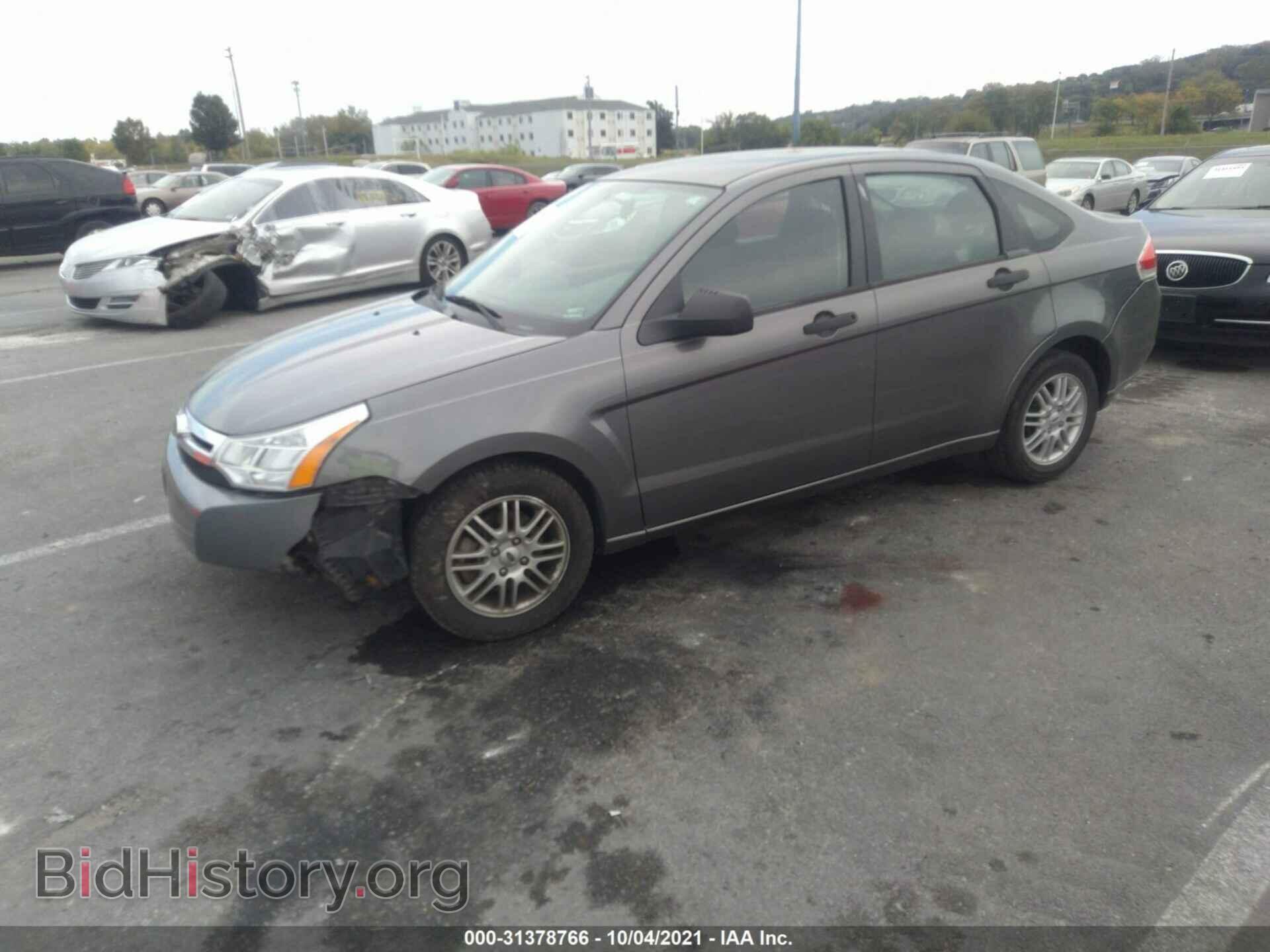 2009 FORD FOCUS - VIN: 1FAHP35N79W153592 - Фото 2