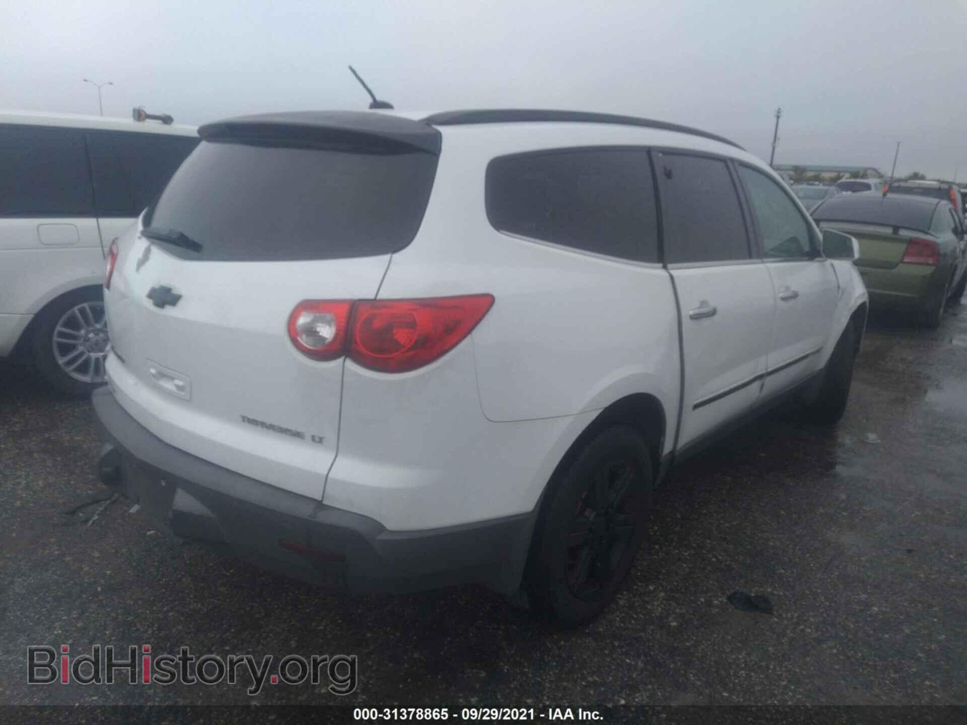2009 CHEVROLET TRAVERSE - VIN: 1GNER23D59S182003 - Фото 4