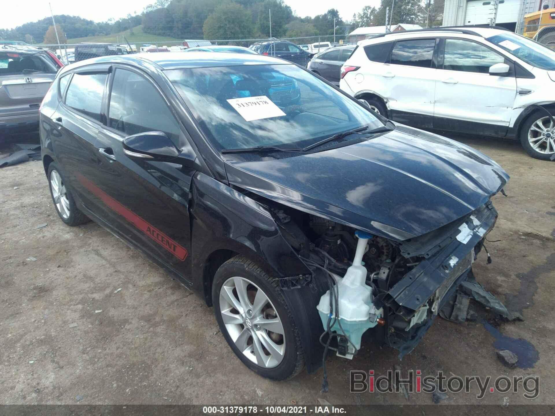 Photo KMHCU5AE7DU106027 - HYUNDAI ACCENT 2013