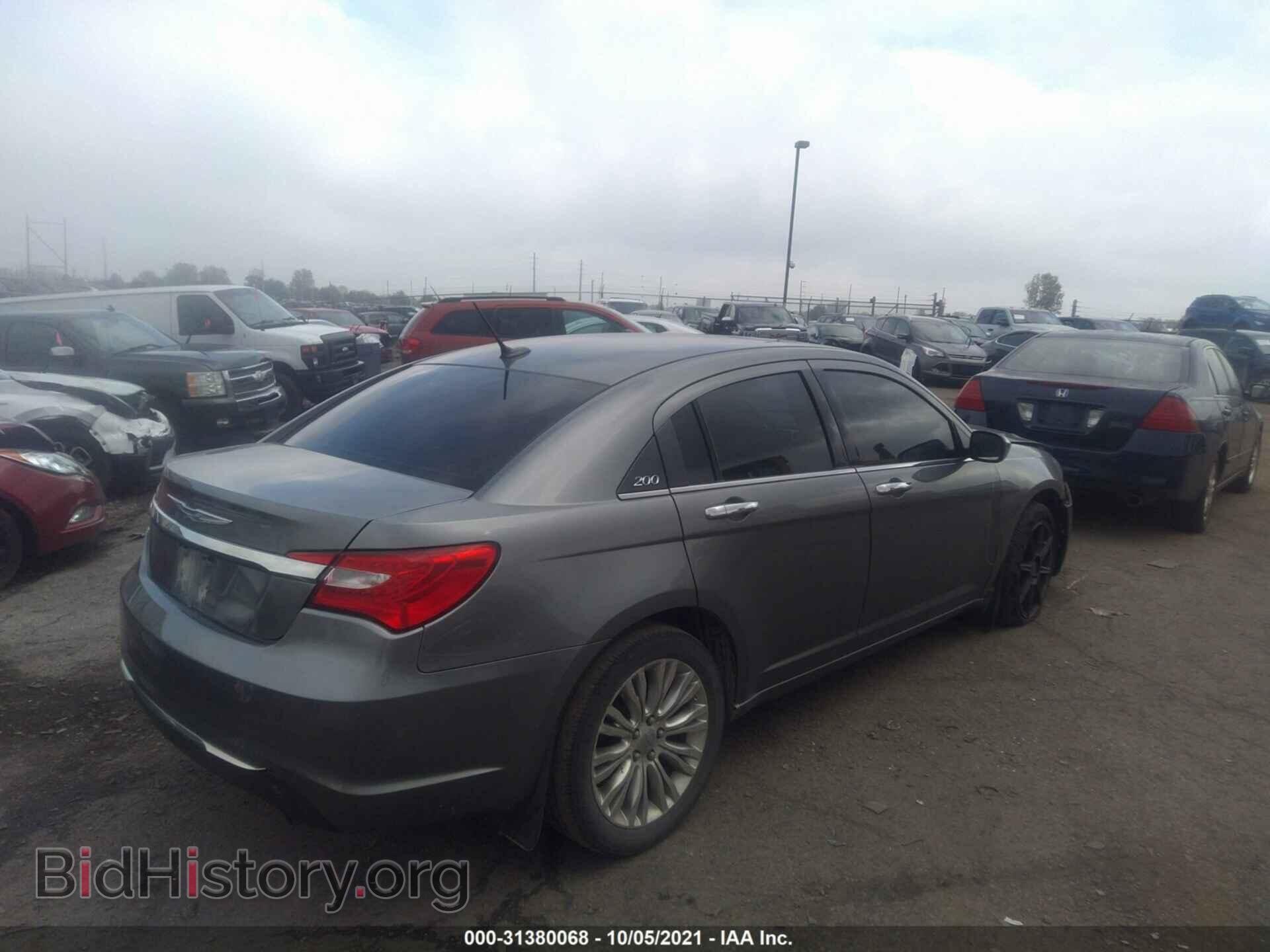 2013 CHRYSLER 200 - VIN: 1C3CCBCG1DN691013 - Фото 4