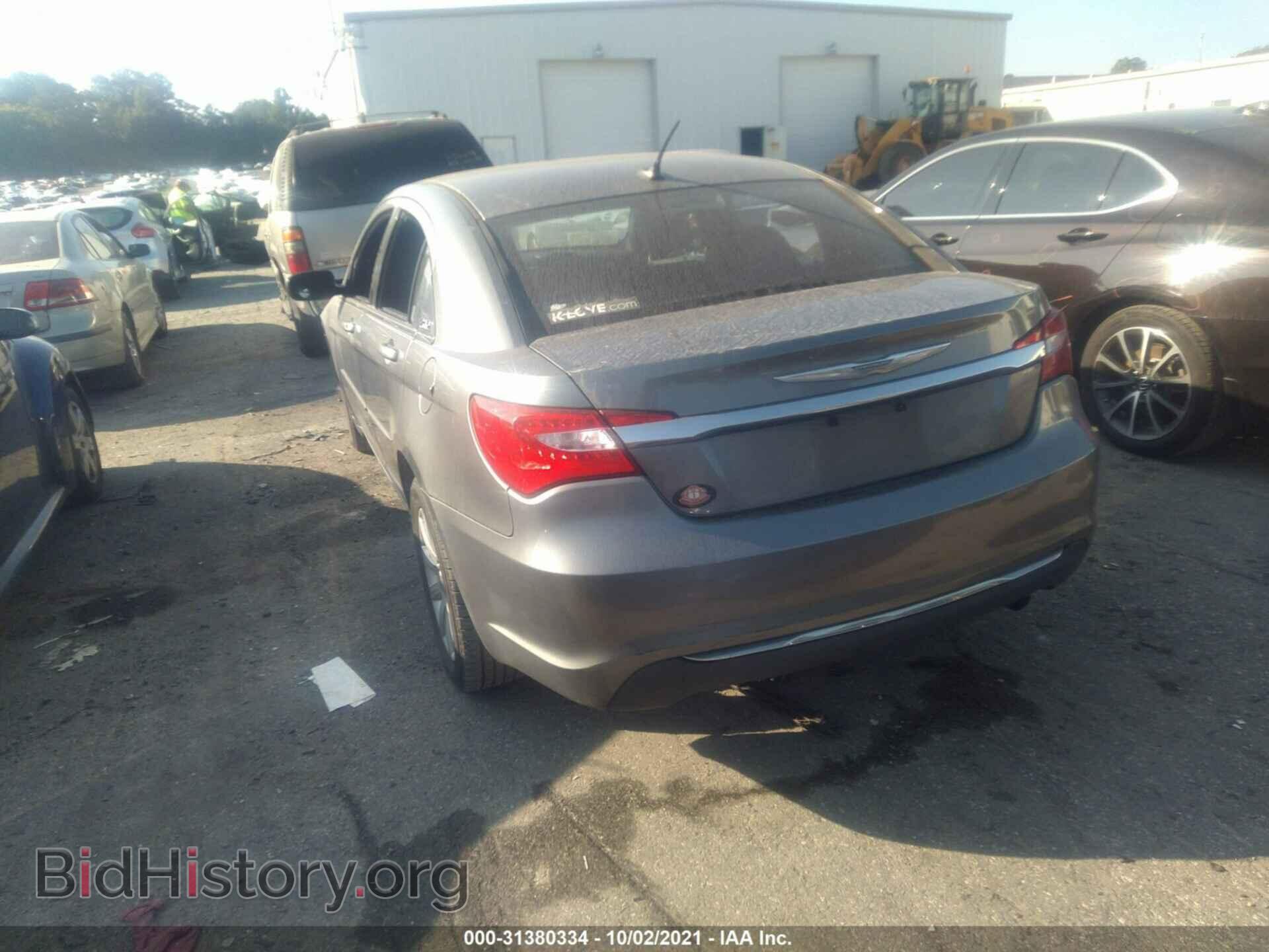 2013 CHRYSLER 200 - VIN: 1C3CCBBB0DN714383 - Фото 3