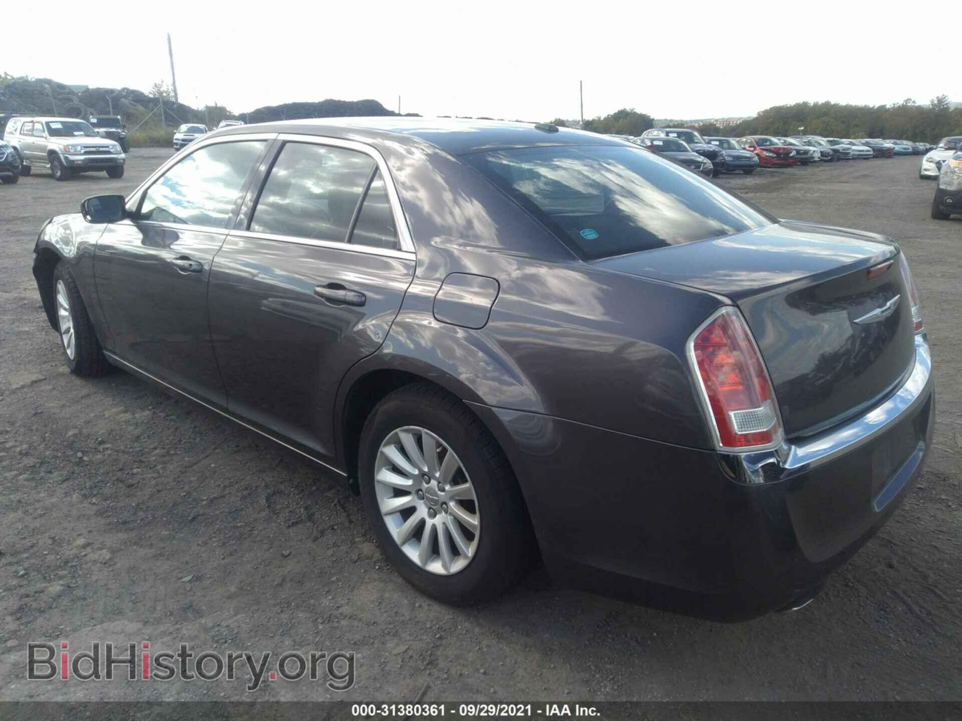 2013 CHRYSLER 300 - VIN: 2C3CCAAG5DH626915 - Фото 3