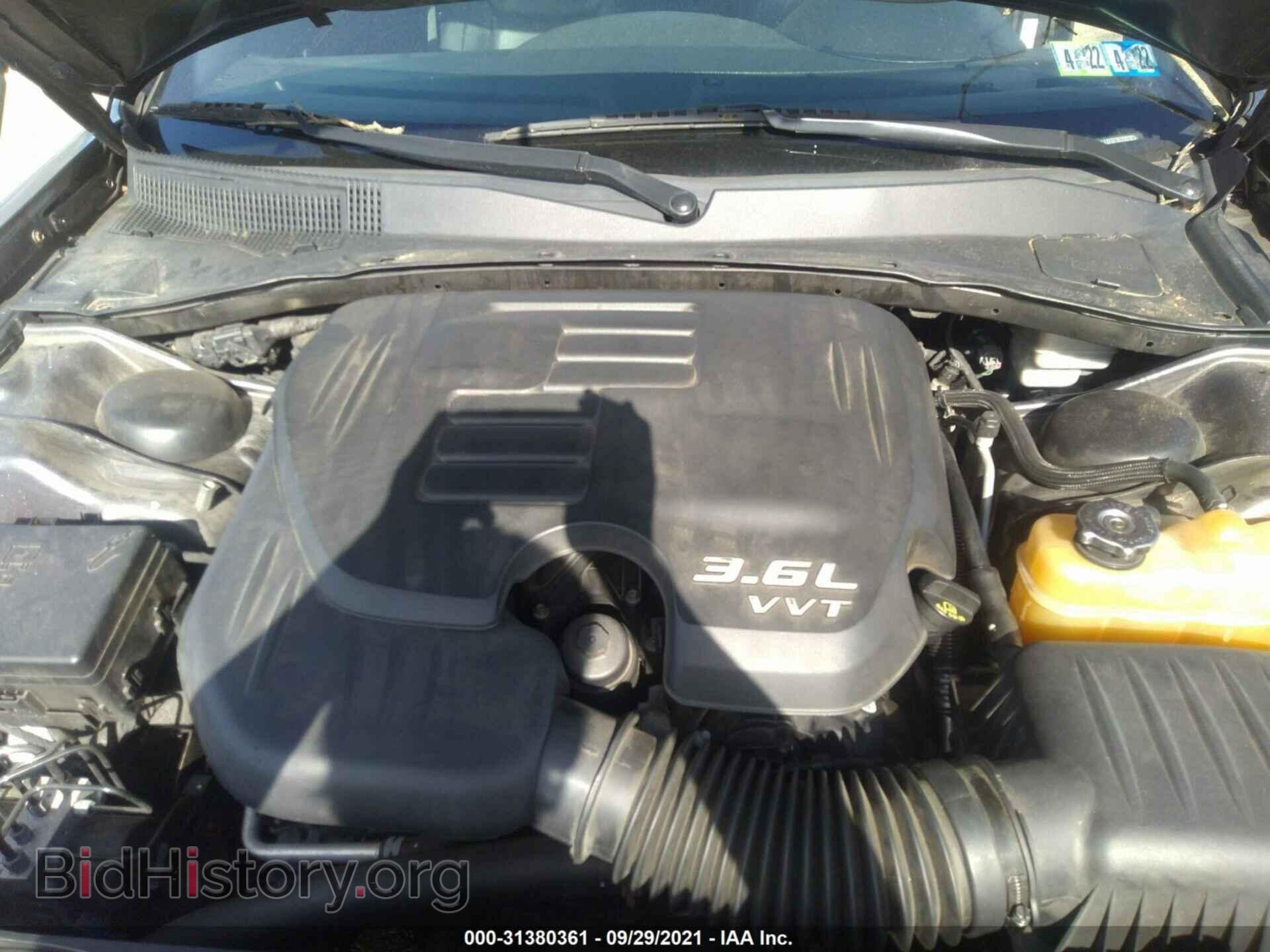 2013 CHRYSLER 300 - VIN: 2C3CCAAG5DH626915 - Фото 10