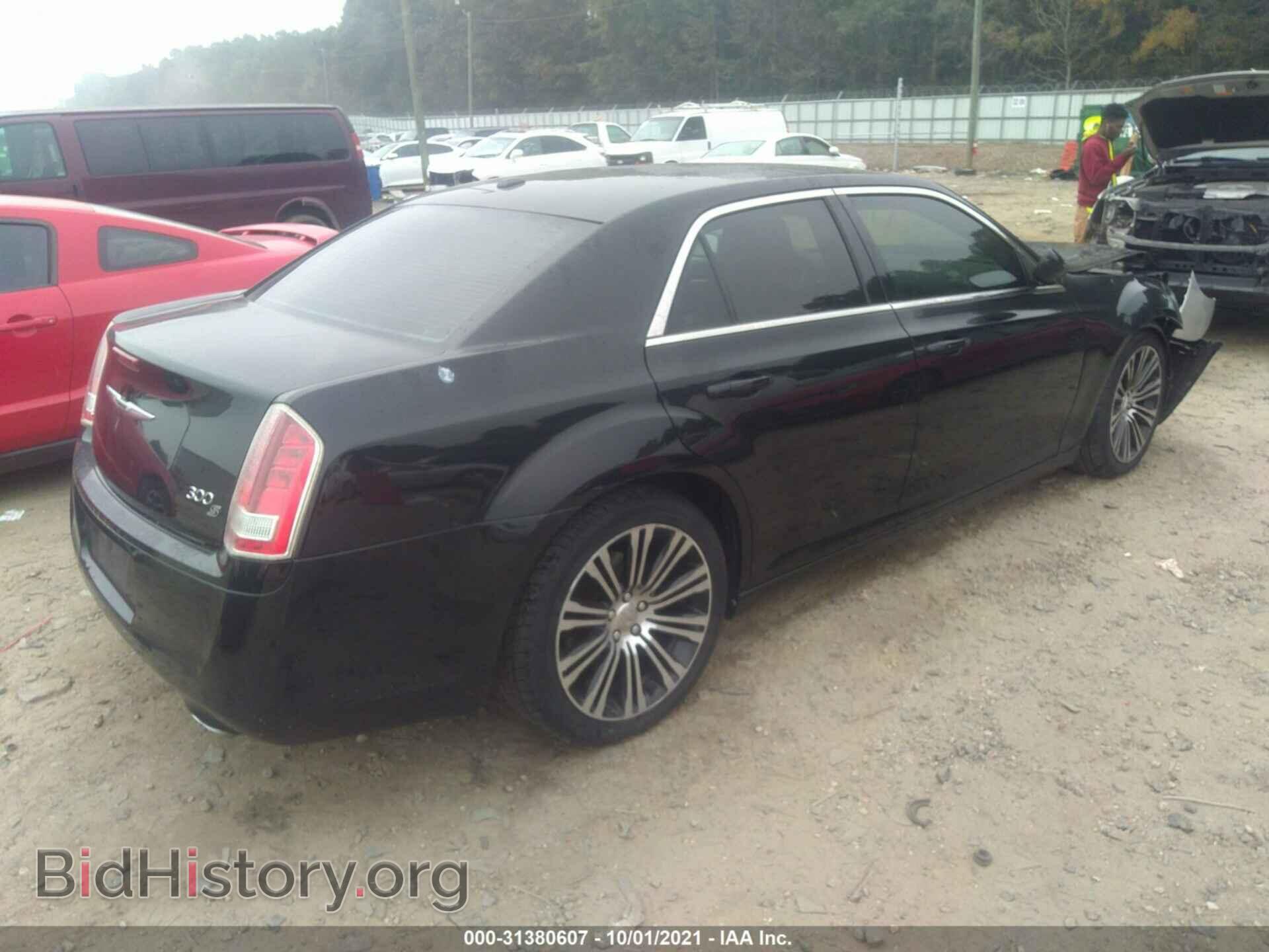 2013 CHRYSLER 300 - VIN: 2C3CCABG3DH644084 - Фото 4