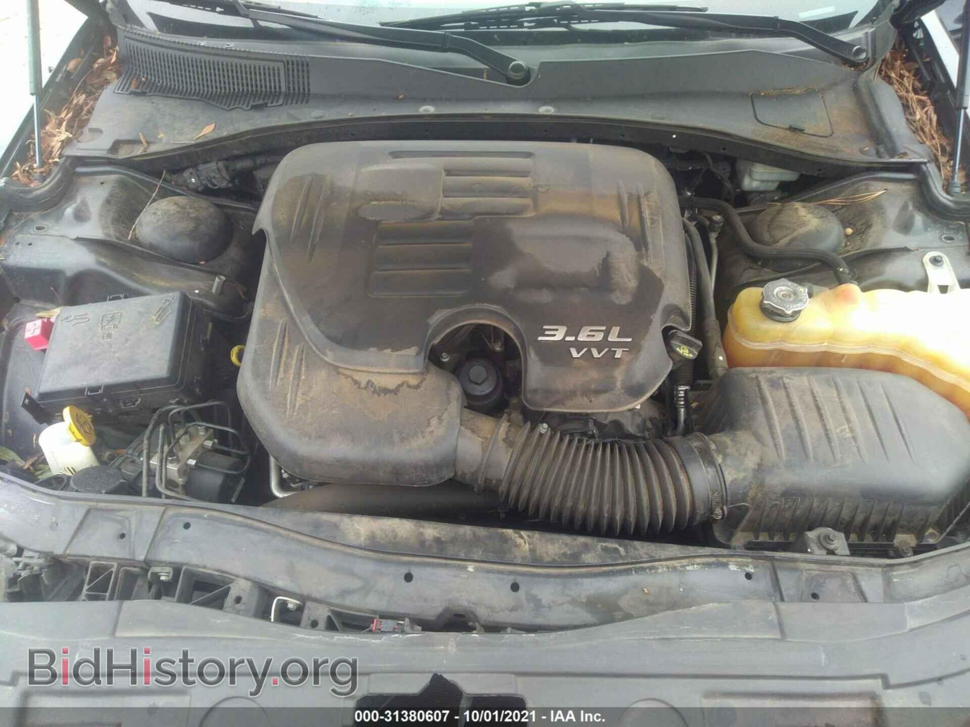2013 CHRYSLER 300 - VIN: 2C3CCABG3DH644084 - Фото 10