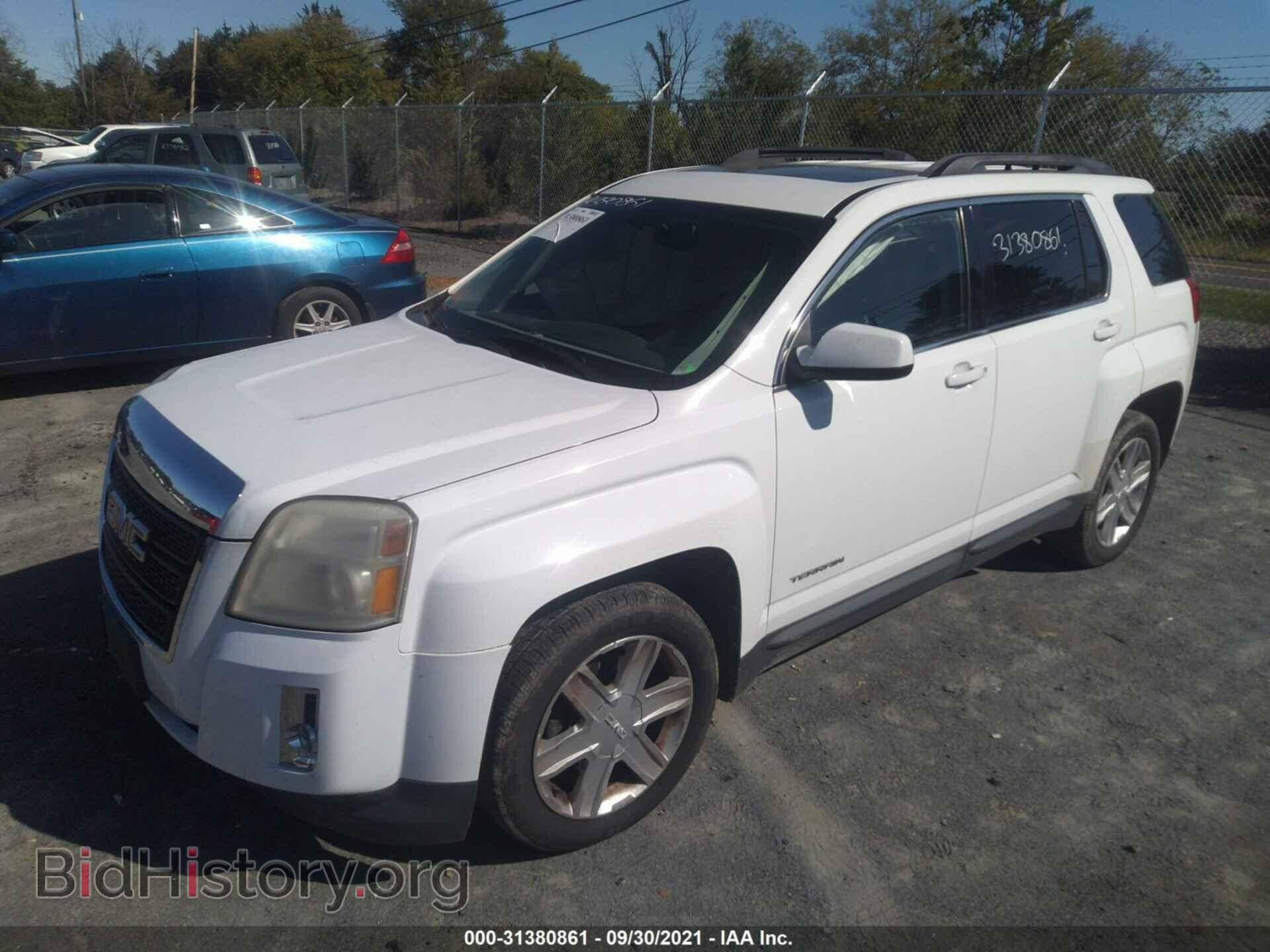 2011 GMC TERRAIN - VIN: 2CTFLVEC2B6356174 - Photo 2
