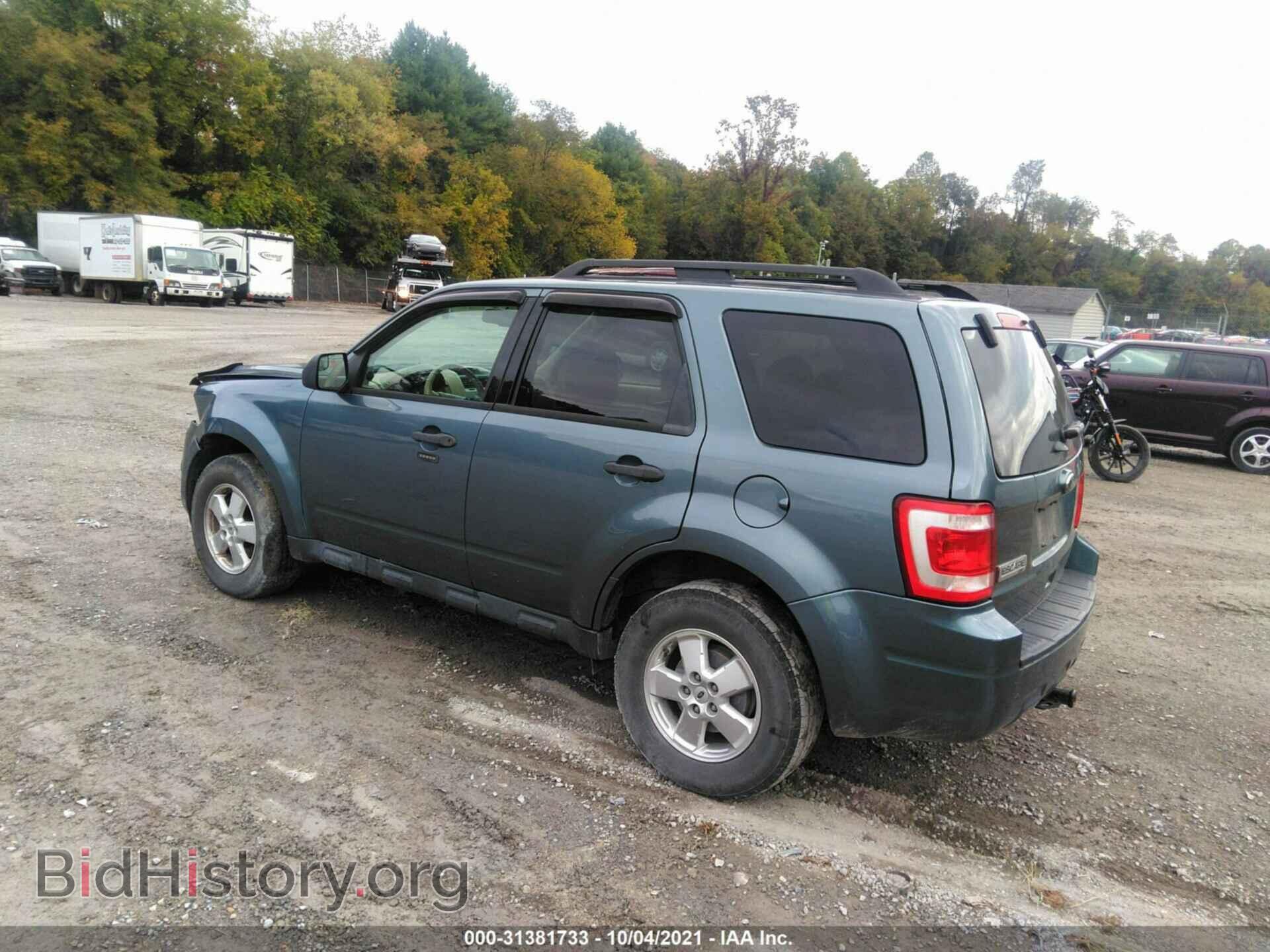 2011 FORD ESCAPE - VIN: 1FMCU9D70BKA78830 - Фото 3