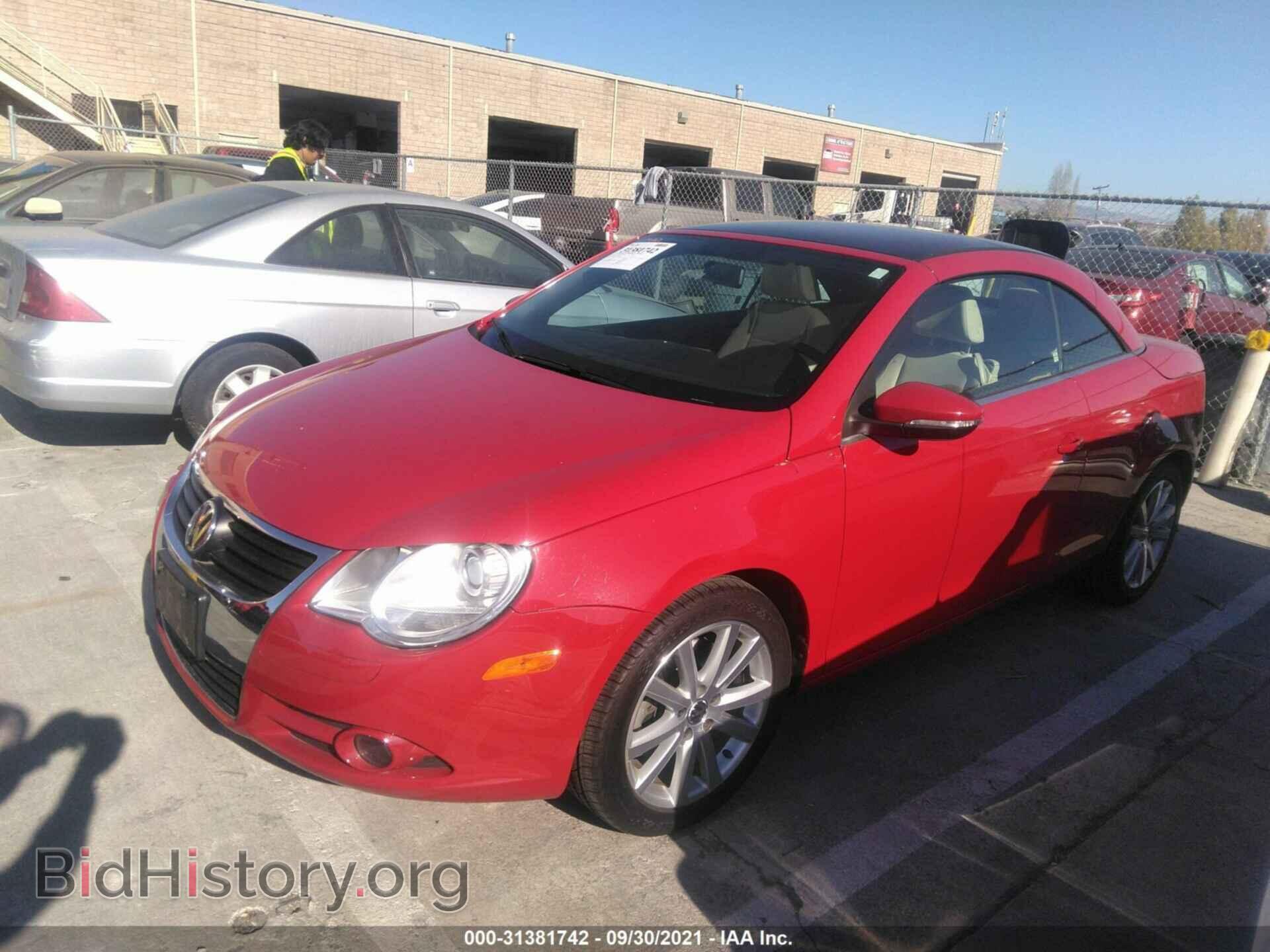 2009 VOLKSWAGEN EOS - VIN: WVWBA71F09V015079 - Фото 2