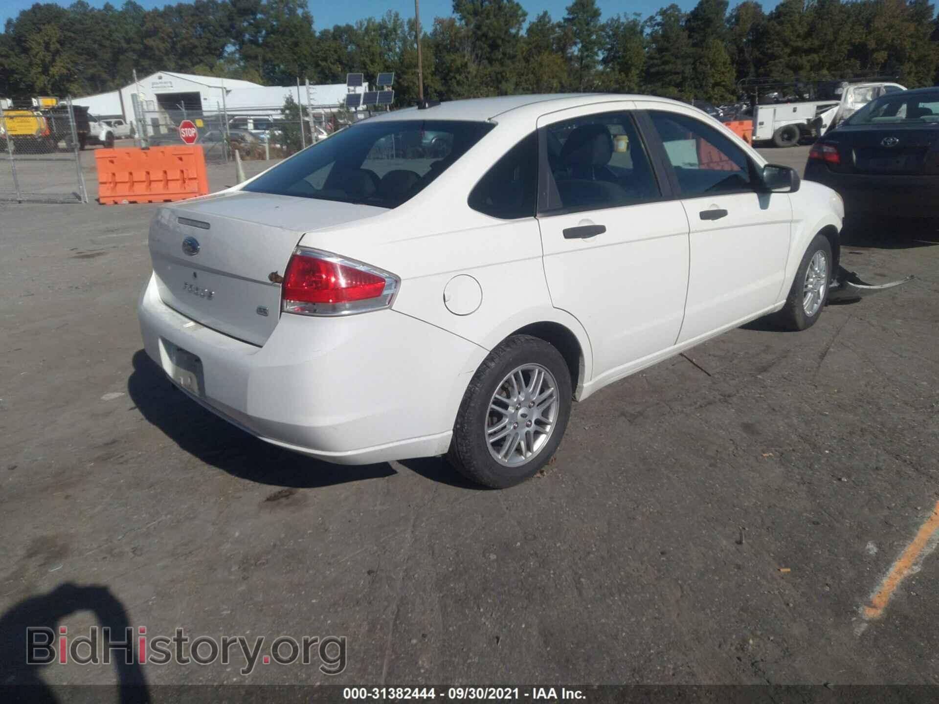 2009 FORD FOCUS - VIN: 1FAHP35N39W194396 - Фото 4