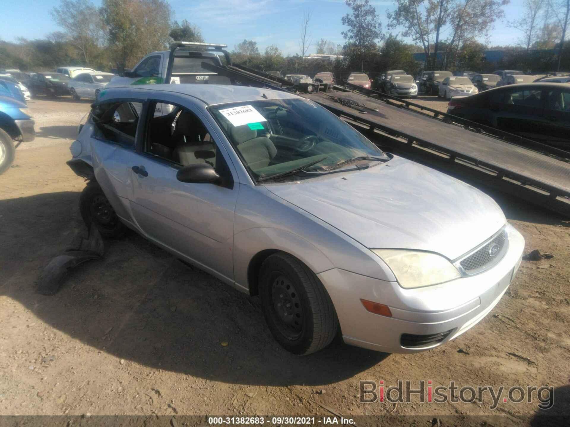 Photo 1FAFP31N57W287110 - FORD FOCUS 2007