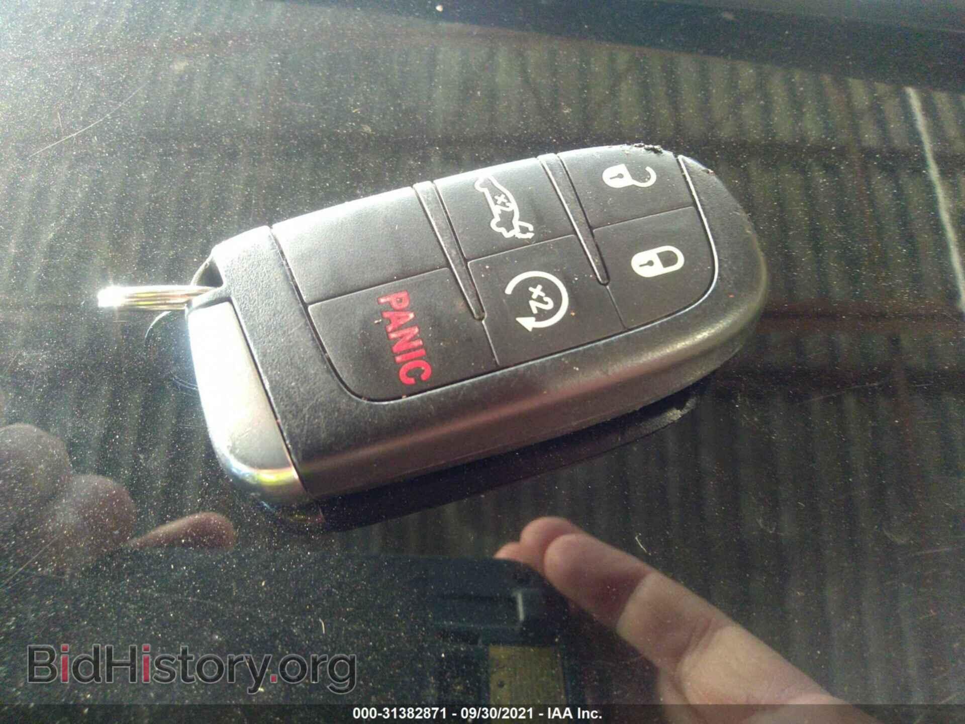 2012 CHRYSLER 300 - VIN: 2C3CCABG2CH129785 - Photo 11