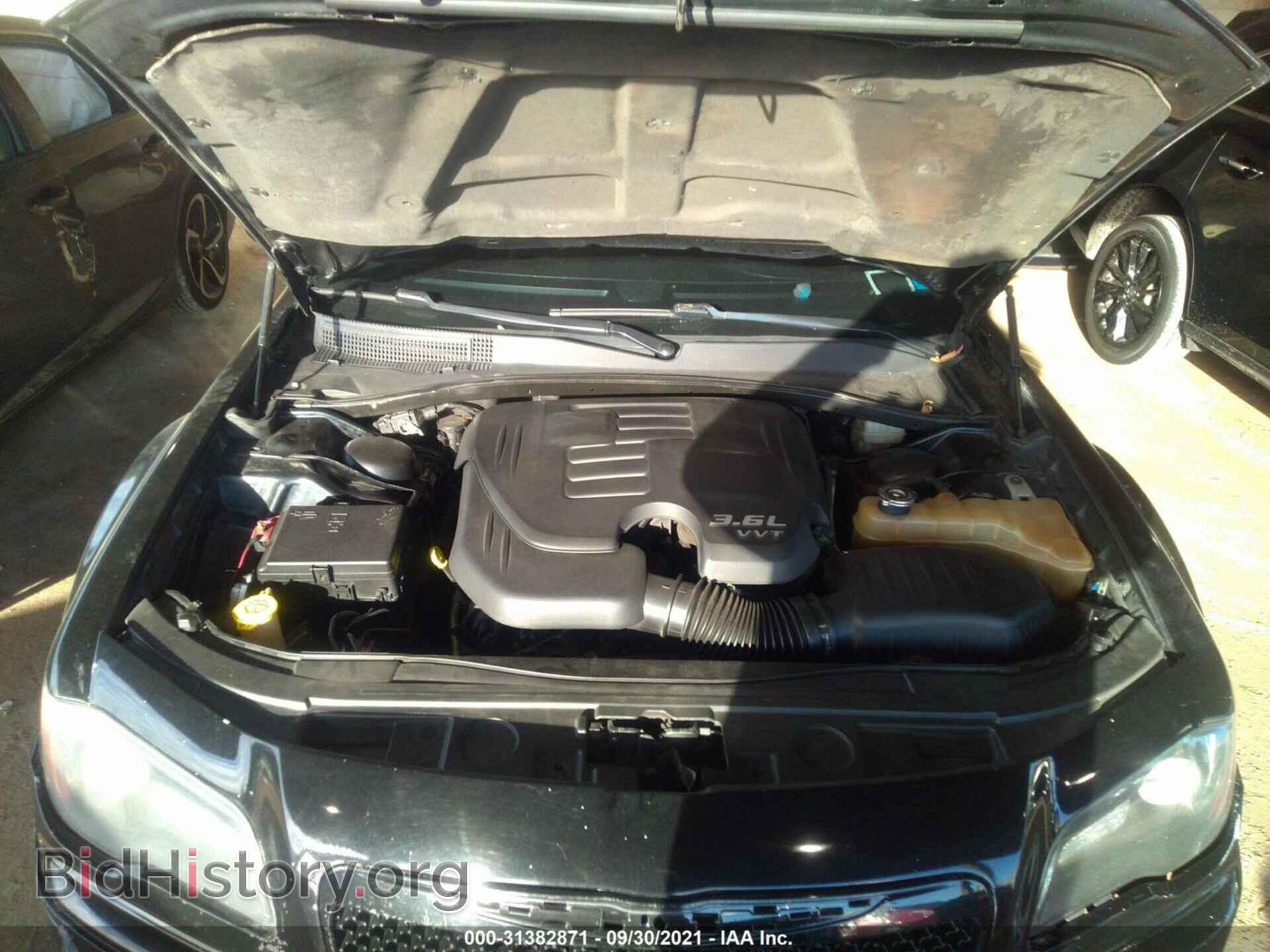 2012 CHRYSLER 300 - VIN: 2C3CCABG2CH129785 - Photo 10