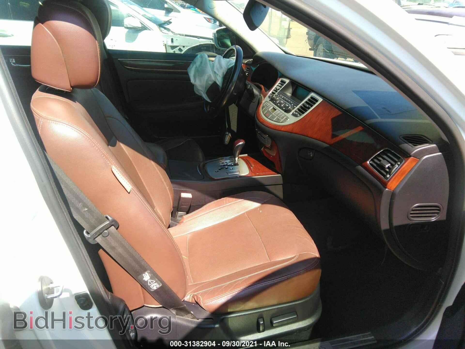 2011 HYUNDAI GENESIS - VIN: KMHGC4DE2BU117914 - Фото 5