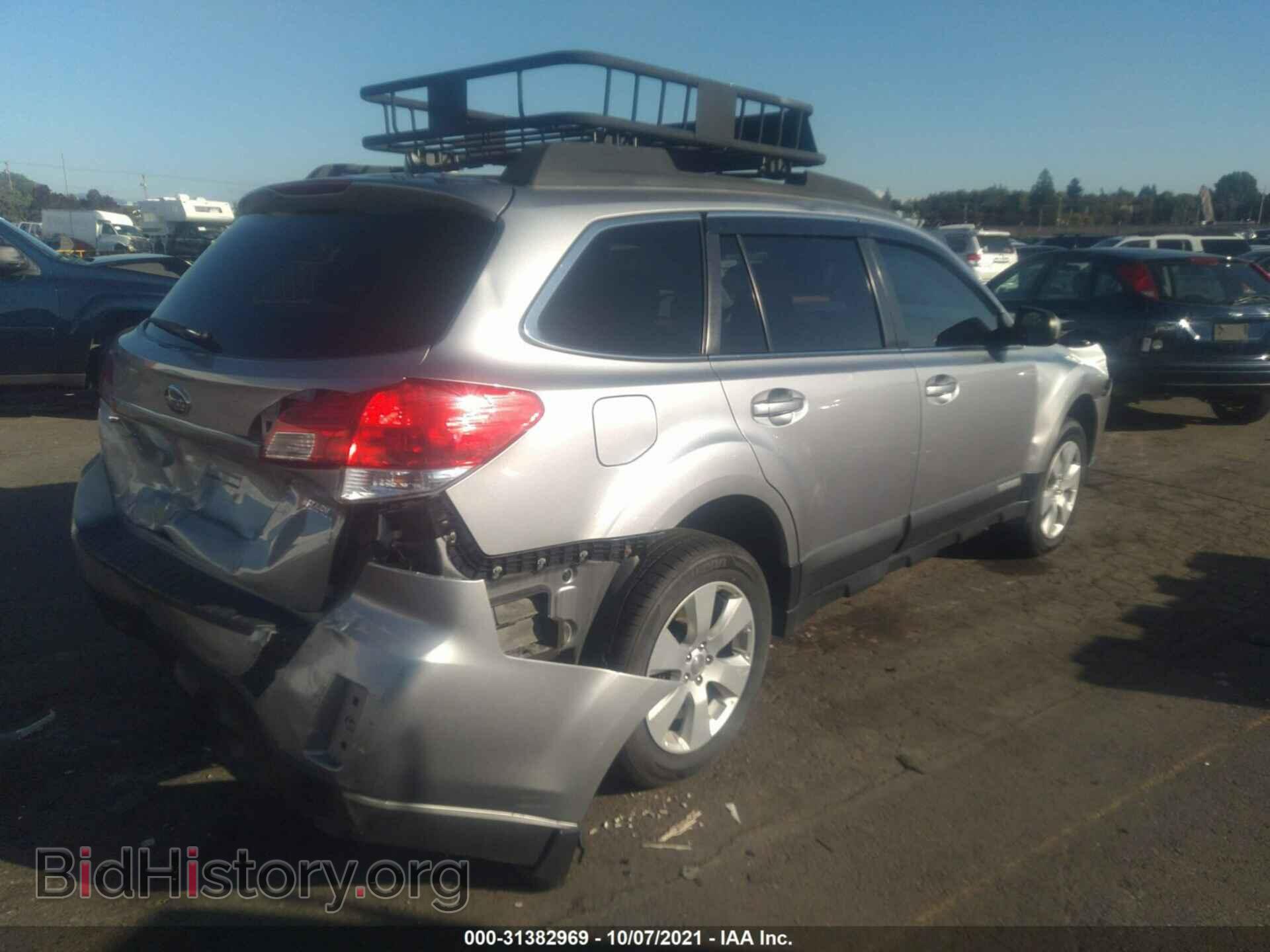 2011 SUBARU OUTBACK - VIN: 4S4BRBHC6B3346463 - Фото 4