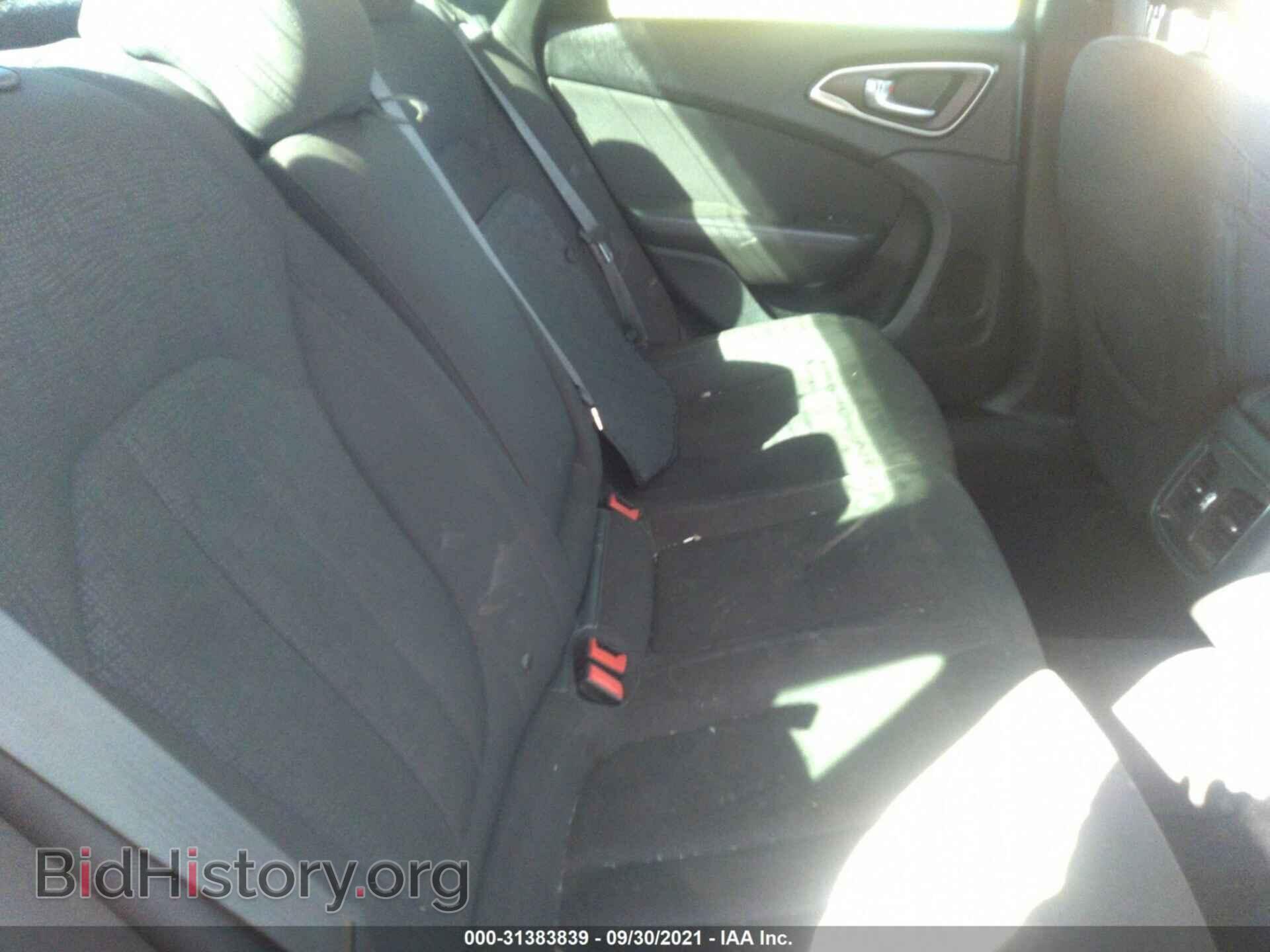 2015 CHRYSLER 200 - VIN: 1C3CCCAB1FN688984 - Фото 8
