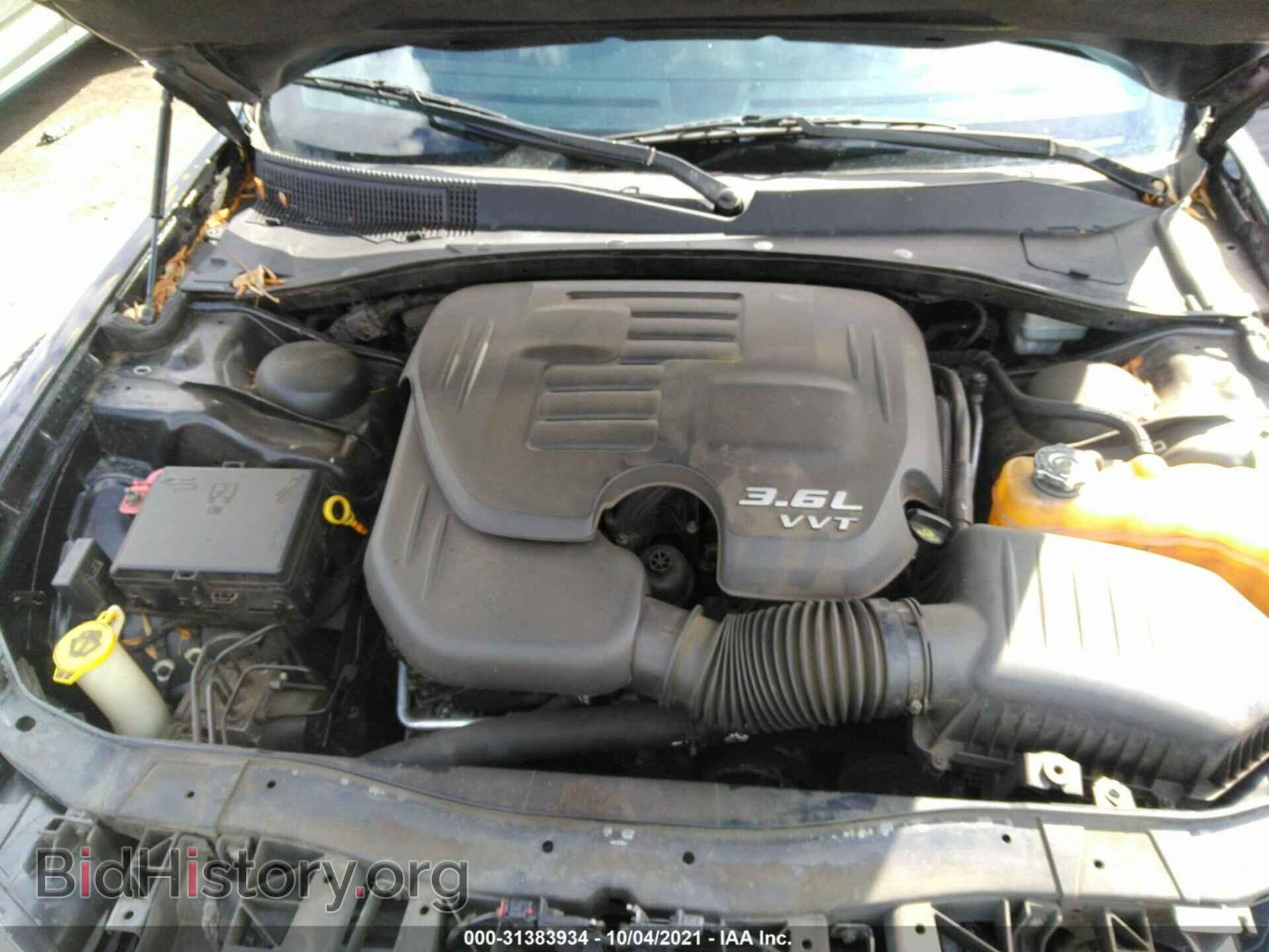 2013 CHRYSLER 300 - VIN: 2C3CCABG7DH577425 - Фото 10