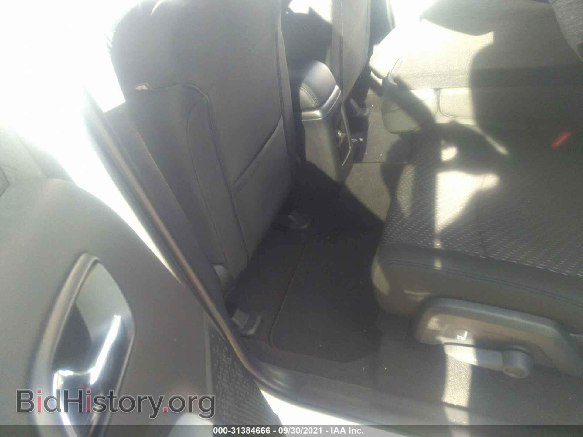 2020 DODGE JOURNEY - VIN: 3C4PDCAB6LT250578 - Фото 8