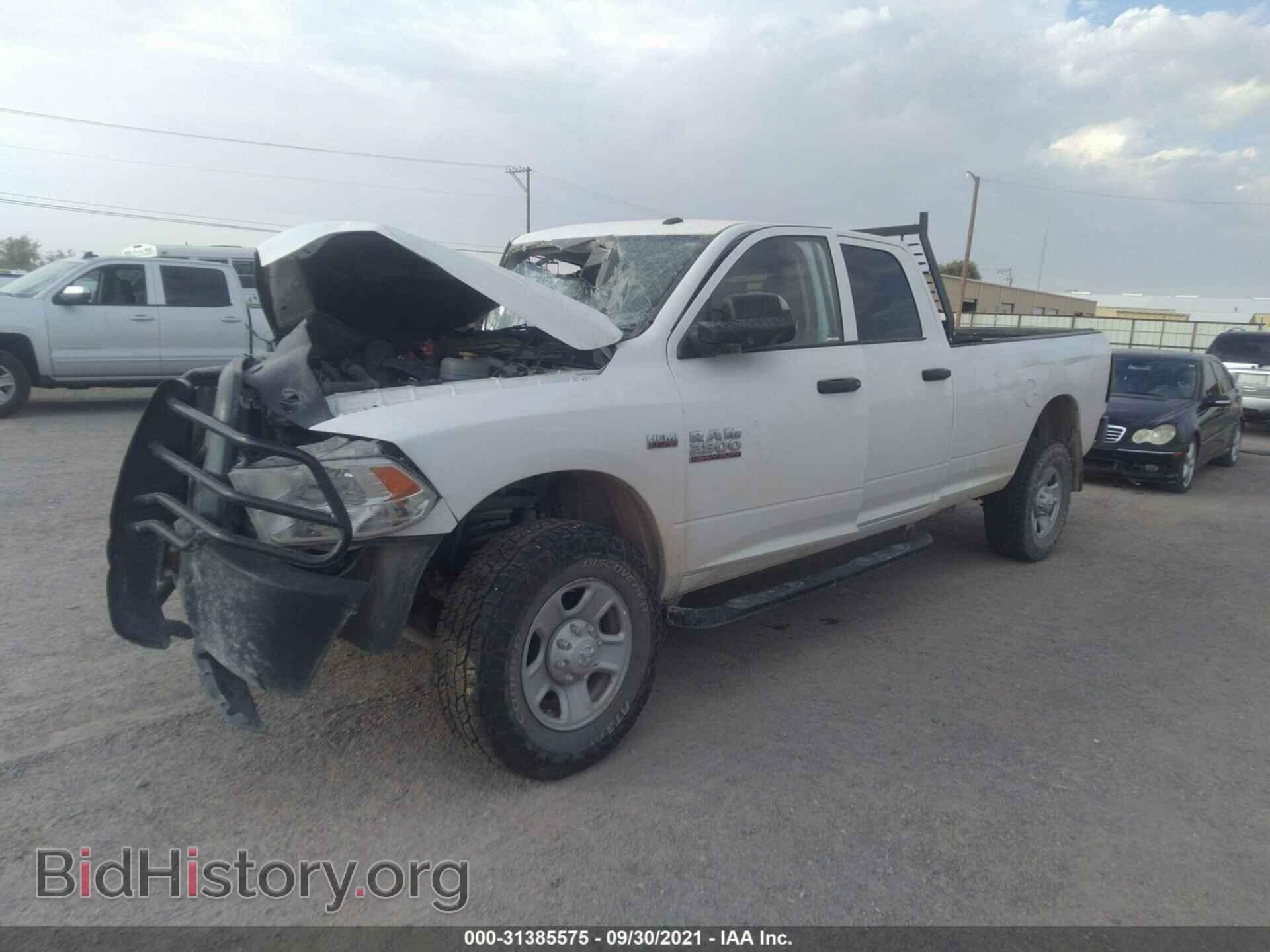 2018 RAM 2500 - VIN: 3C6TR5HTXJG242152 - Фото 2