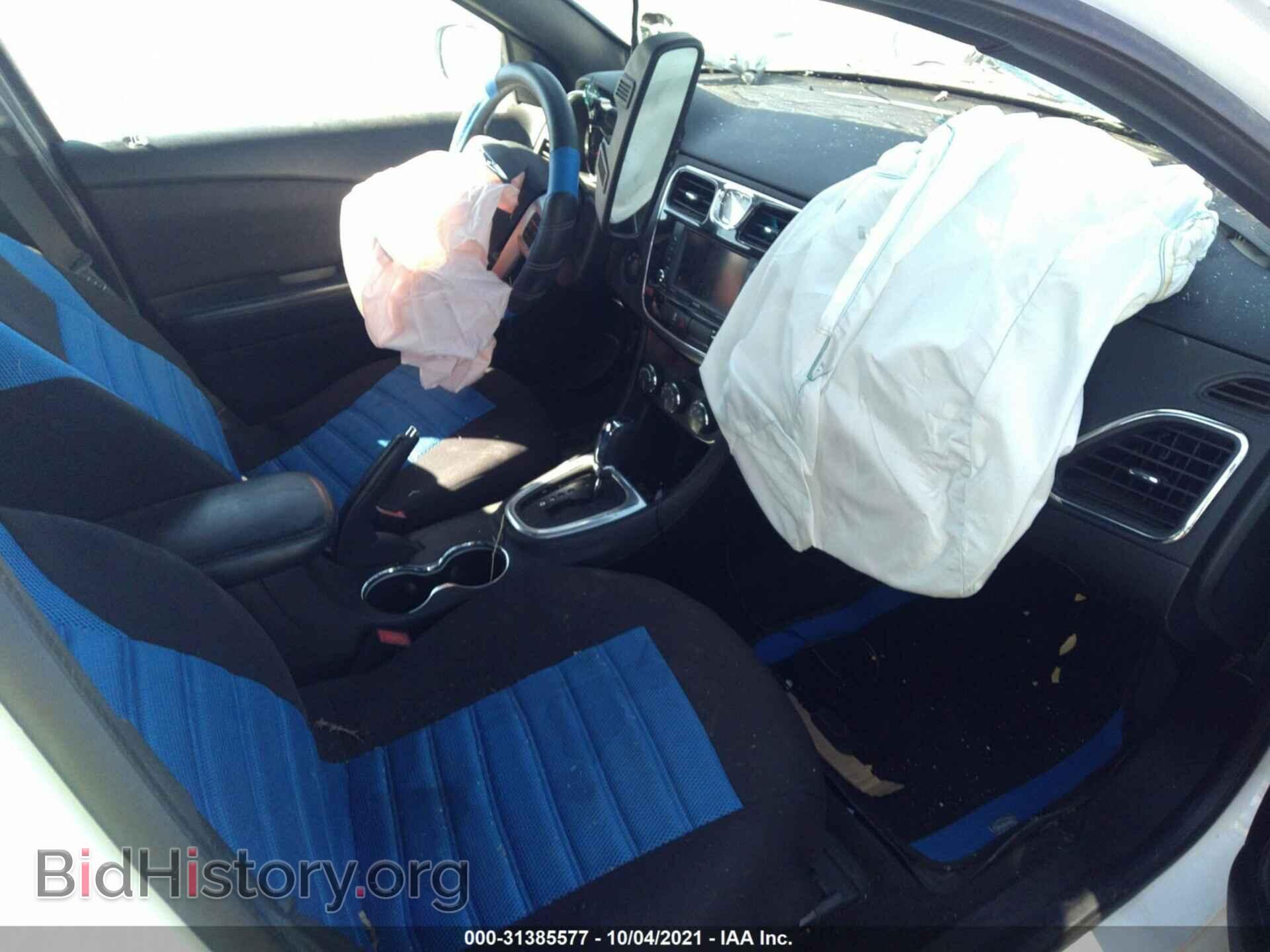 2013 CHRYSLER 200 - VIN: 1C3CCBBG1DN711388 - Фото 5
