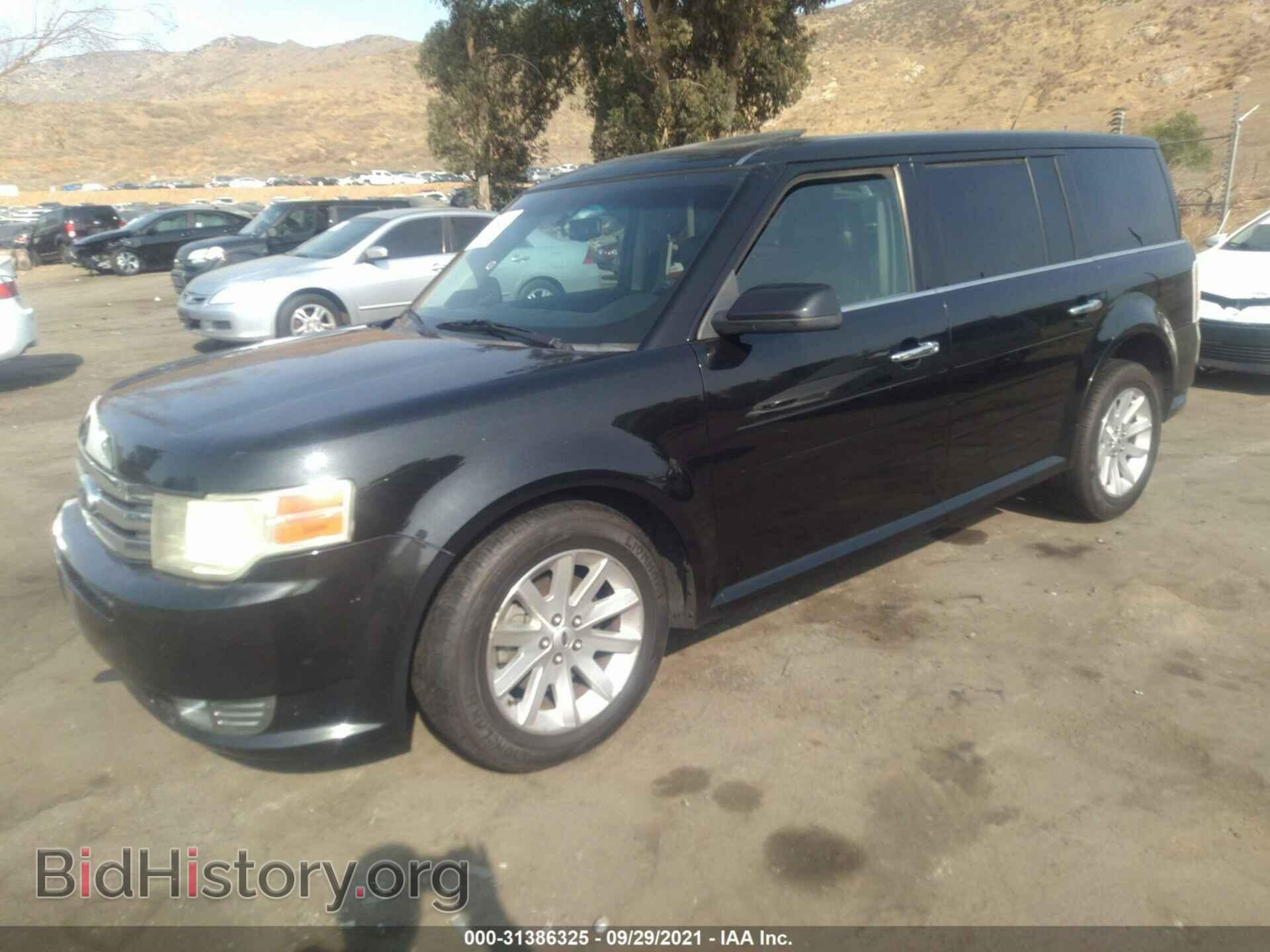 2011 FORD FLEX - VIN: 2FMGK5CC2BBD11941 - Photo 2