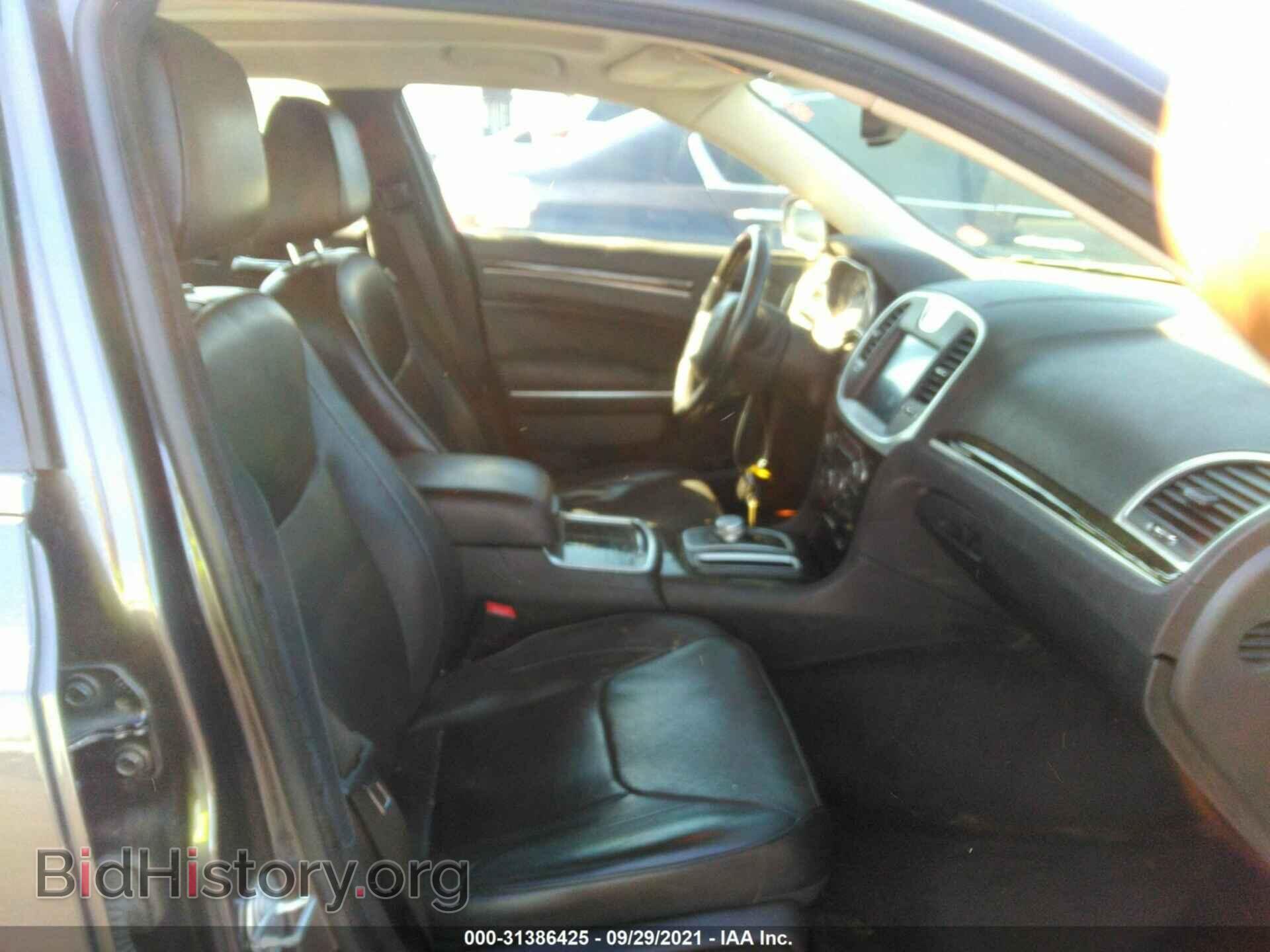 2016 CHRYSLER 300 - VIN: 2C3CCAEG9GH219940 - Photo 5