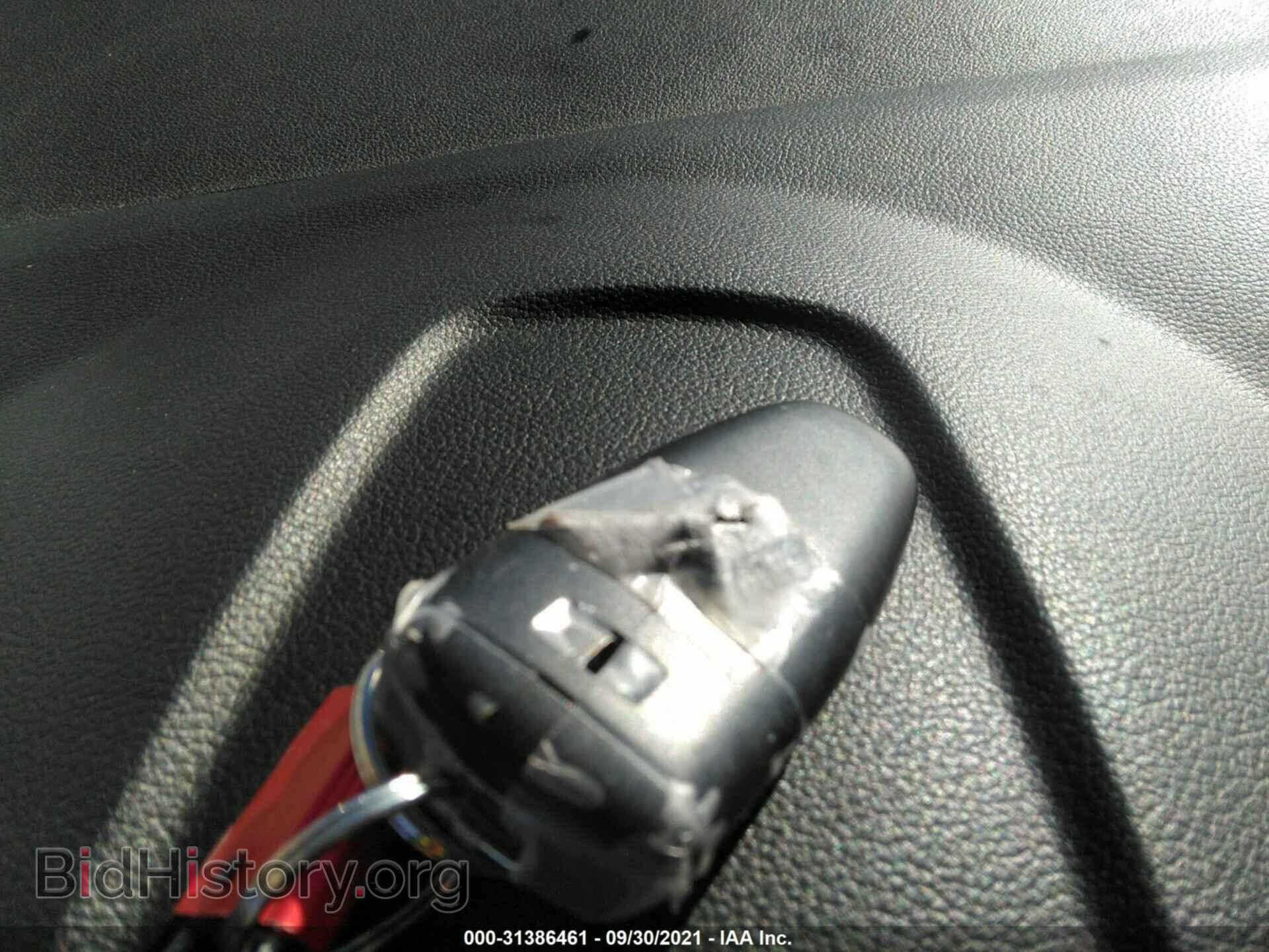 2015 FORD ESCAPE - VIN: 1FMCU0J98FUC37072 - Photo 11