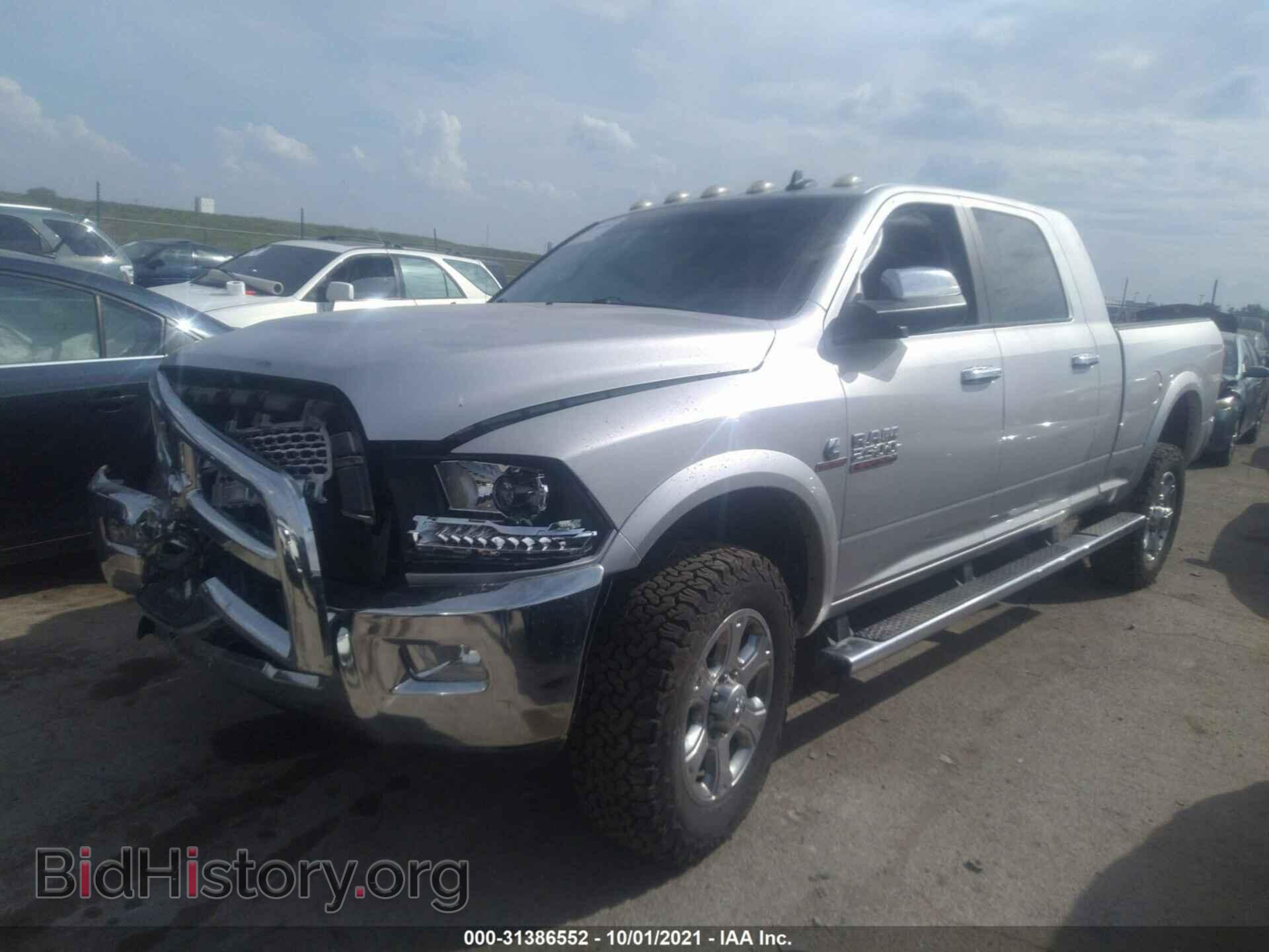 2015 RAM 2500 - VIN: 3C6UR5NL0FG606983 - Фото 2
