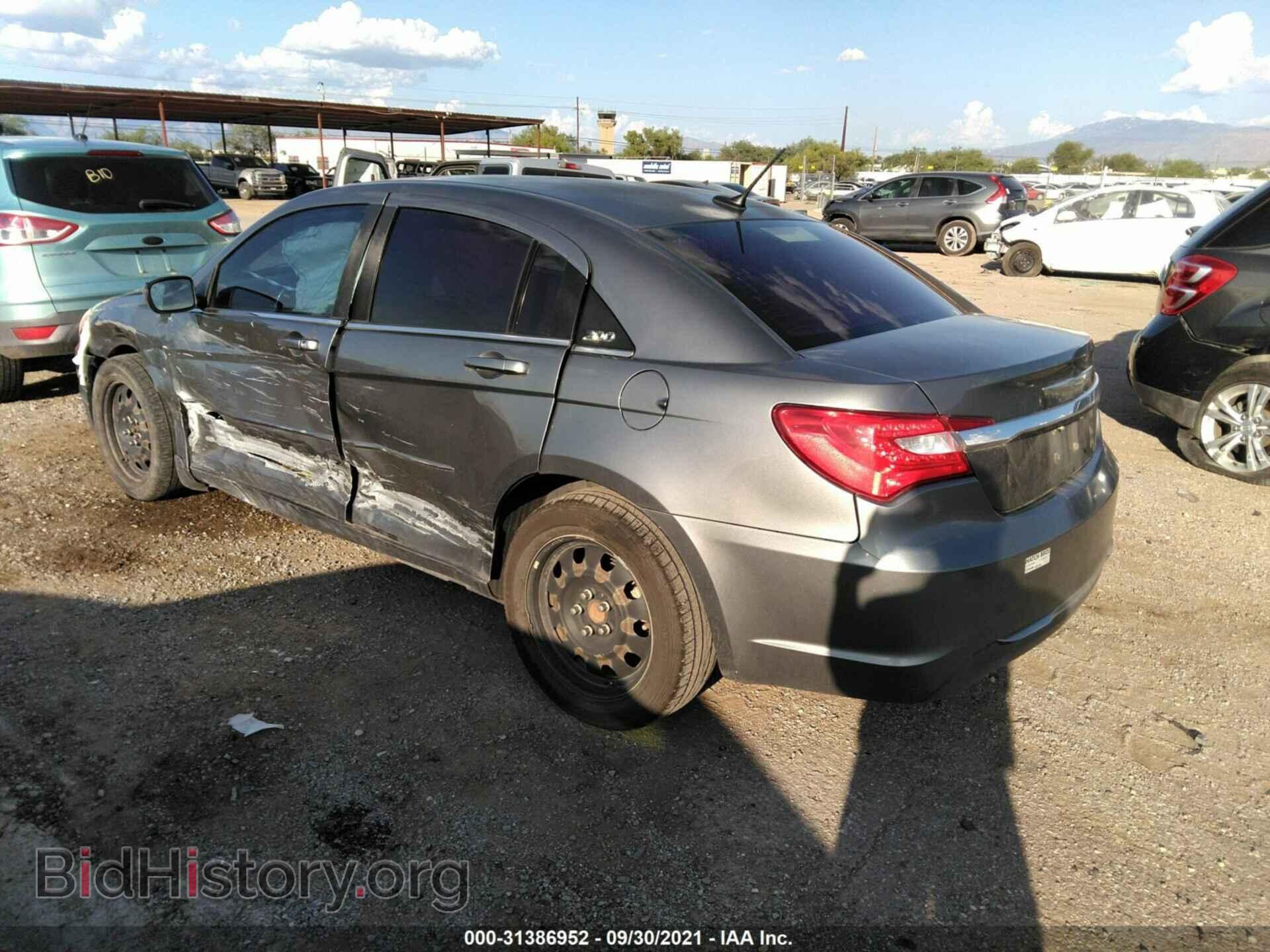 2013 CHRYSLER 200 - VIN: 1C3CCBAB8DN604697 - Фото 3