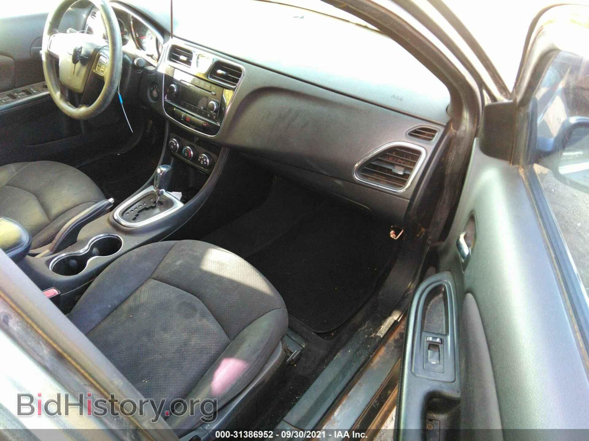 2013 CHRYSLER 200 - VIN: 1C3CCBAB8DN604697 - Фото 5