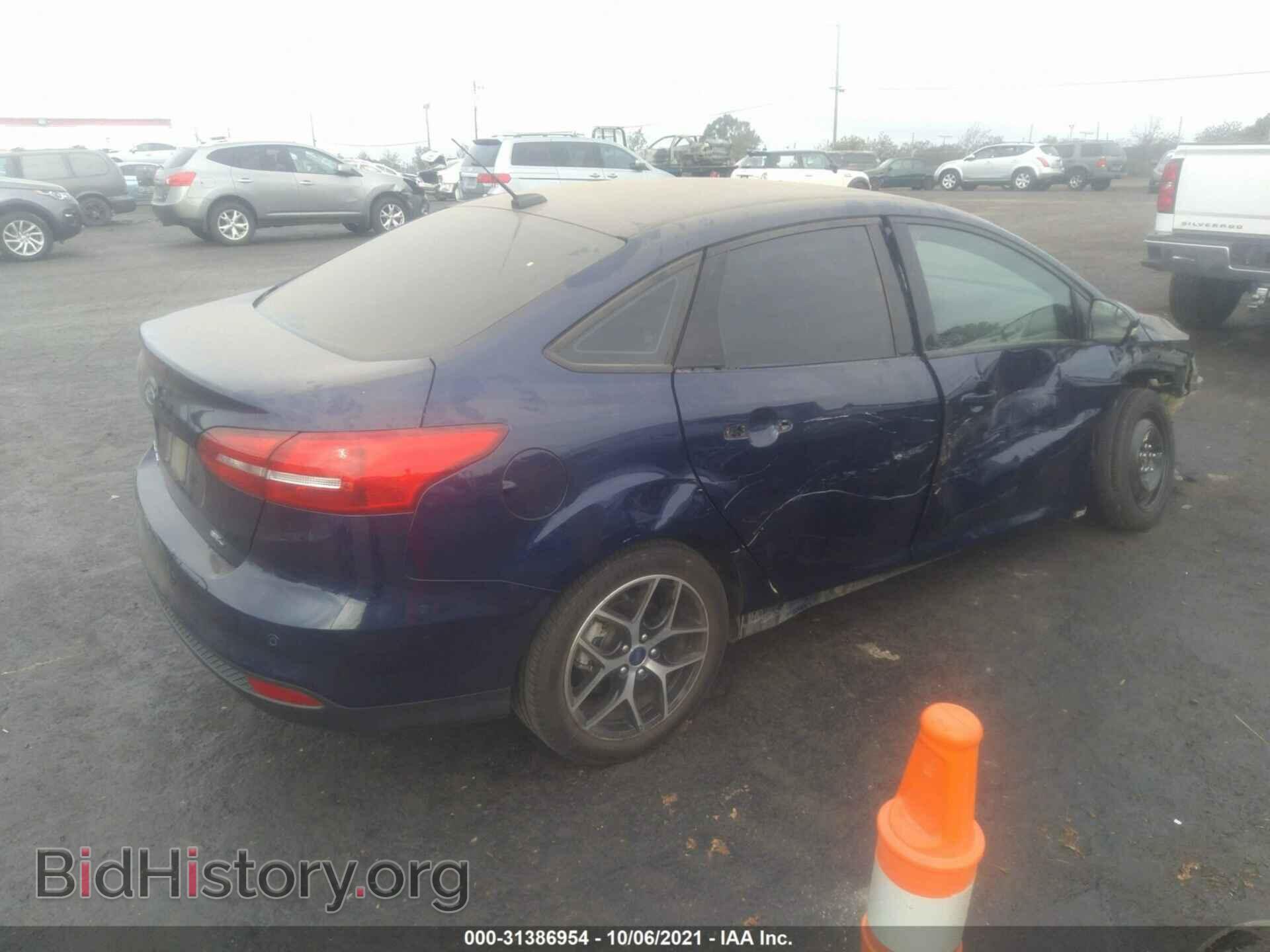 2017 FORD FOCUS - VIN: 1FADP3H25HL211554 - Фото 4