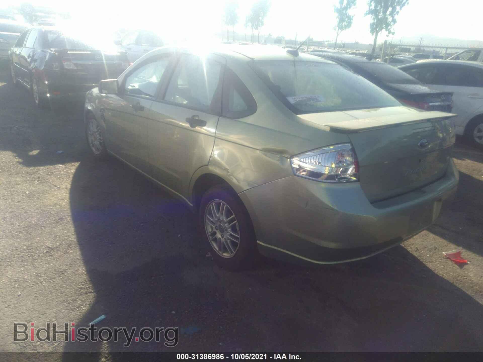 2008 FORD FOCUS - VIN: 1FAHP35N48W188654 - Фото 3