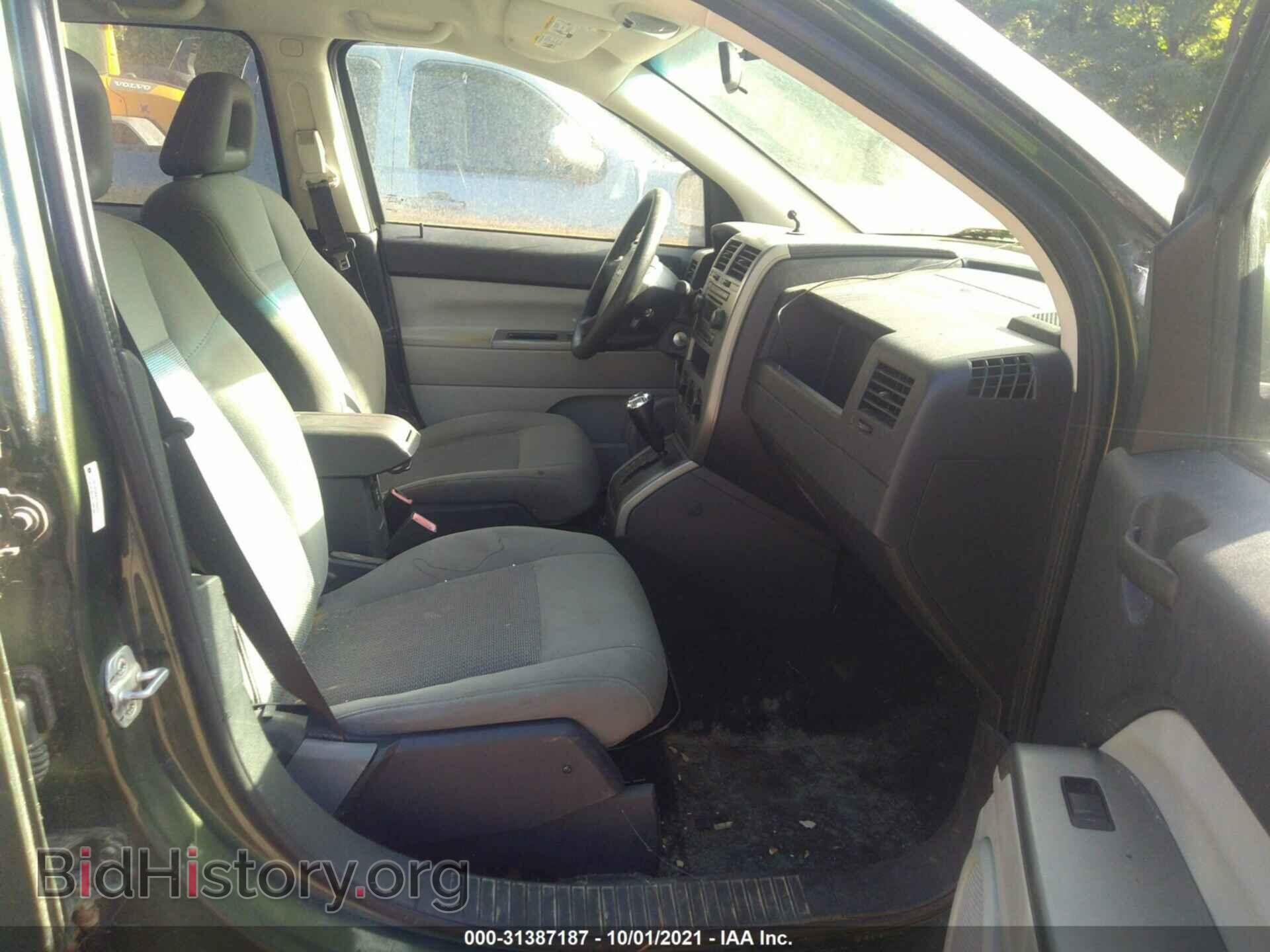 2007 JEEP COMPASS - VIN: 1J8FF47WX7D429331 - Фото 5