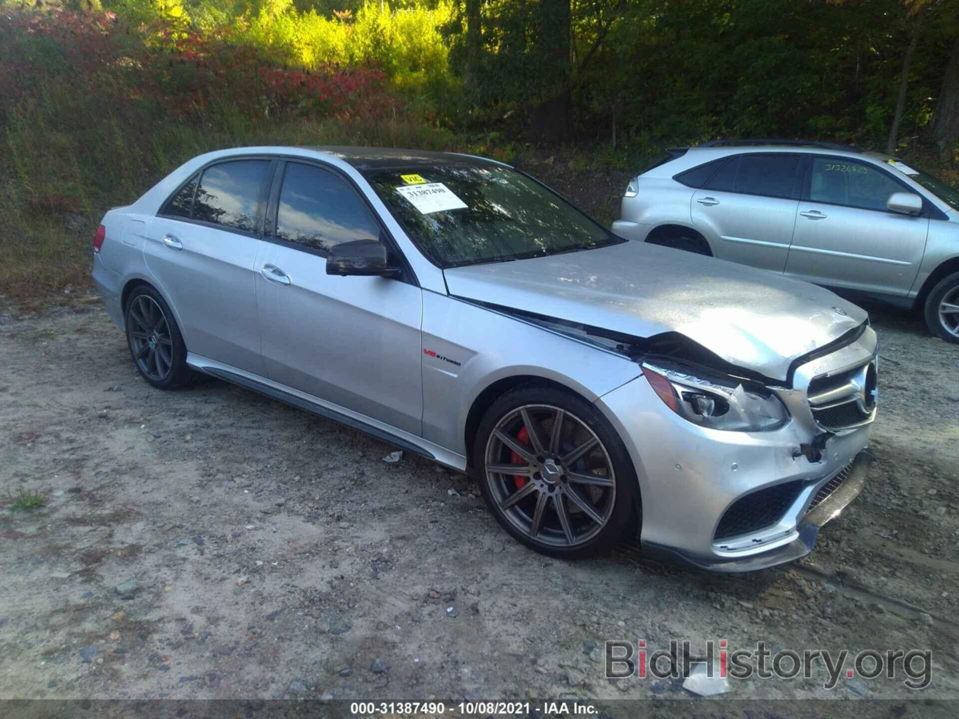 Photo WDDHF7GB4EB053559 - MERCEDES-BENZ E-CLASS 2014