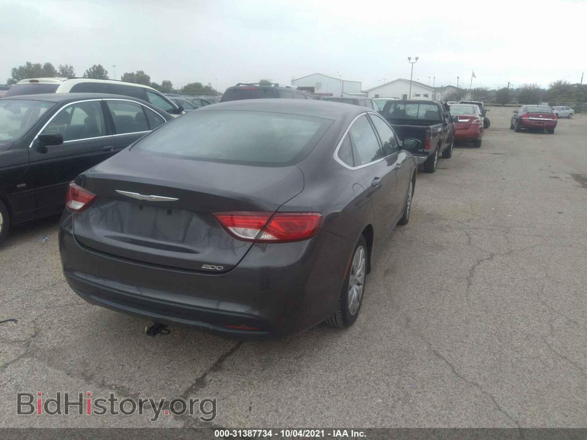 2016 CHRYSLER 200 - VIN: 1C3CCCFB8GN174124 - Photo 4