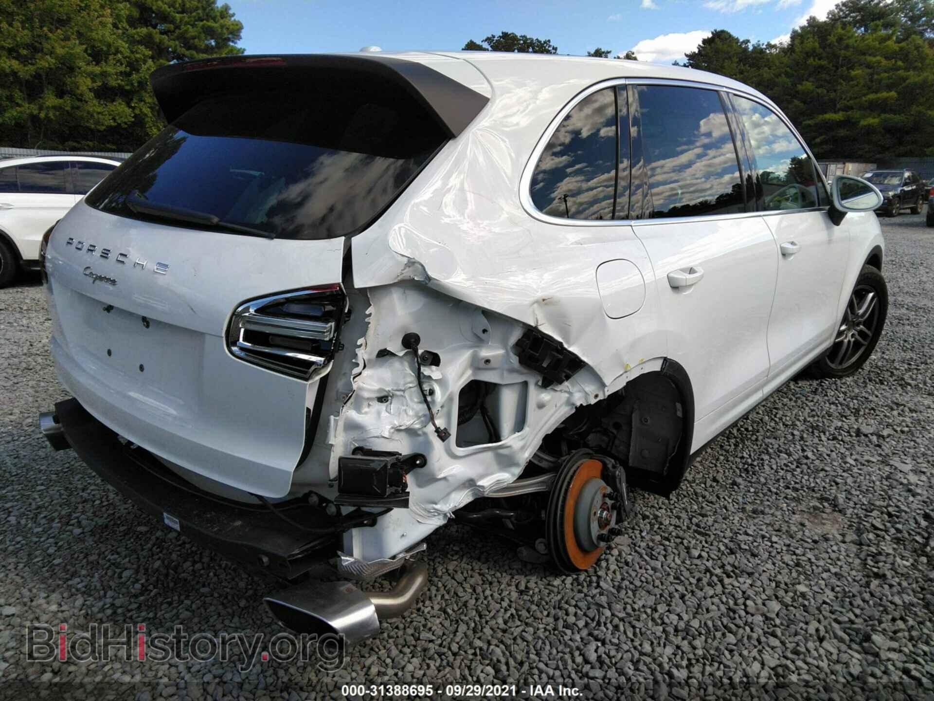 2016 PORSCHE CAYENNE - VIN: WP1AA2A22GLA09139 - Фото 4