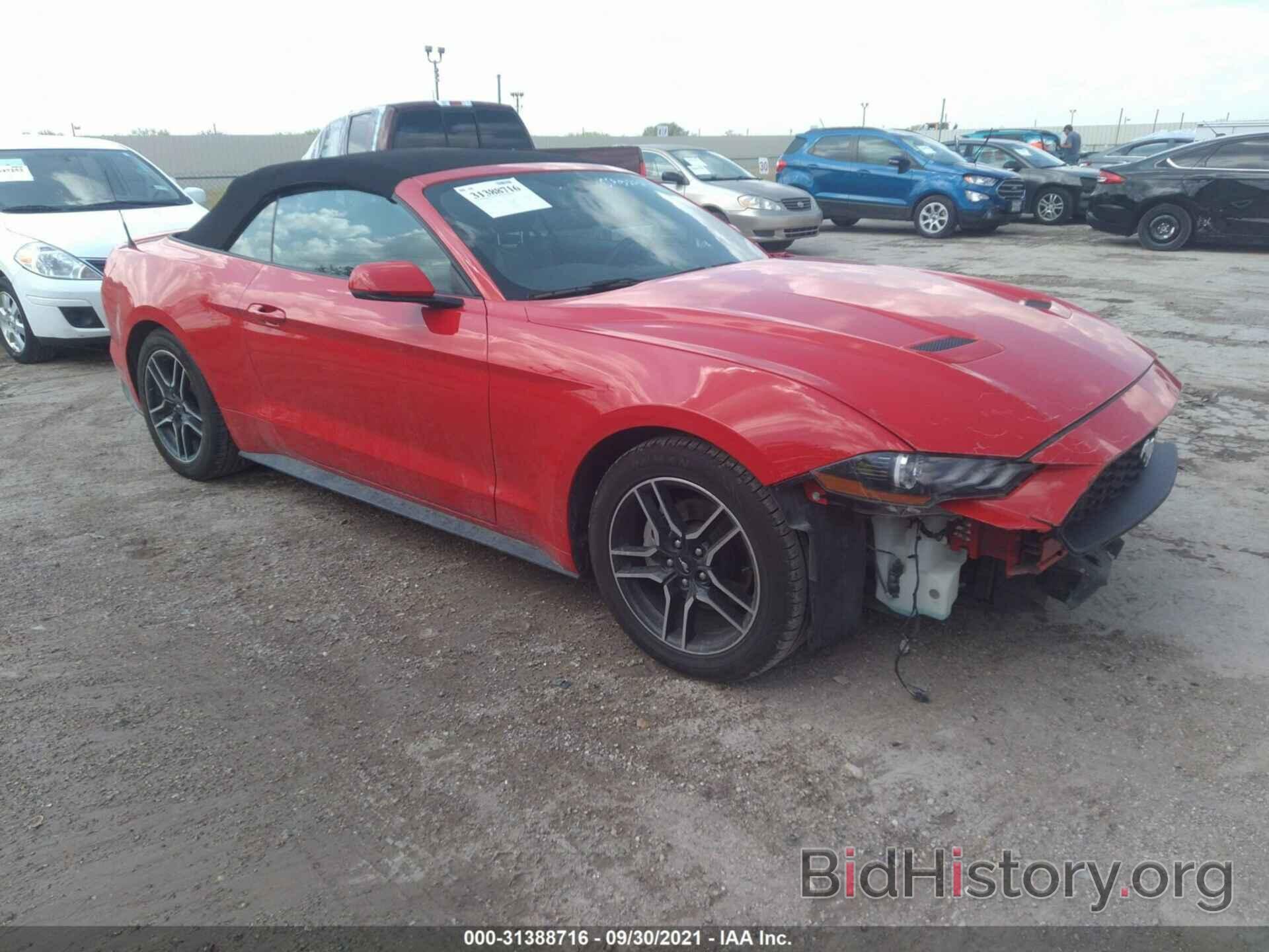 Photo 1FATP8UH6L5132216 - FORD MUSTANG 2020