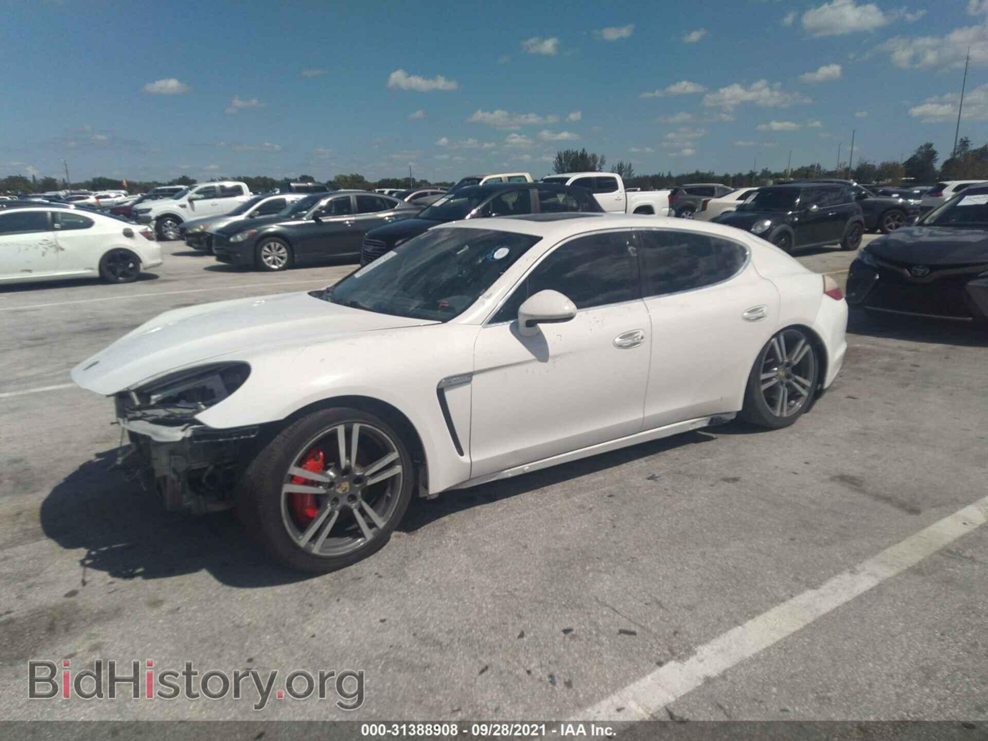 2012 PORSCHE PANAMERA - VIN: WP0AB2A74CL062235 - Фото 2